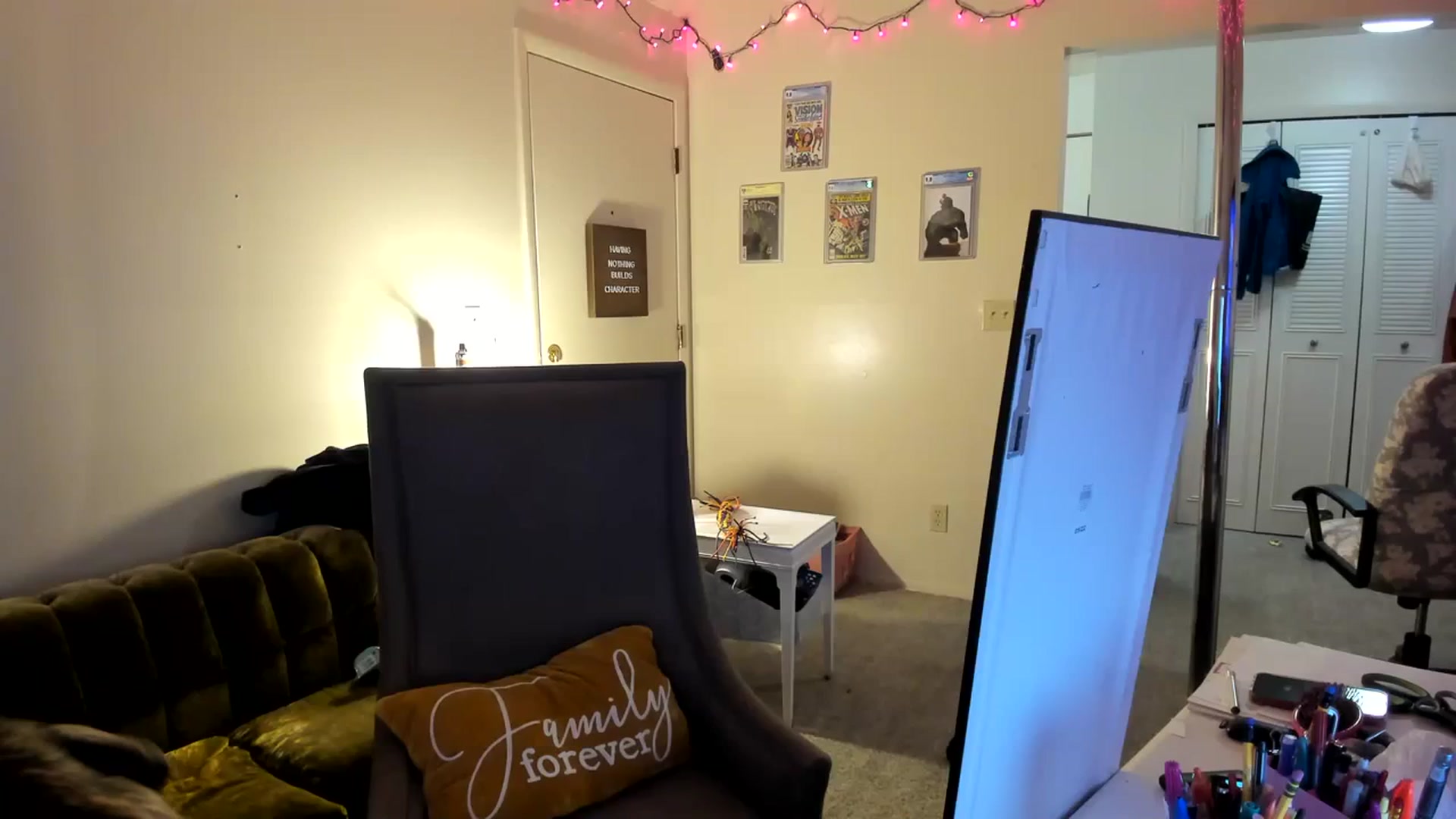 Gallery image thumbnail from Horizon_Blue's myfreecams stream on, 09/15/2023, 10:10 image 14 of 20