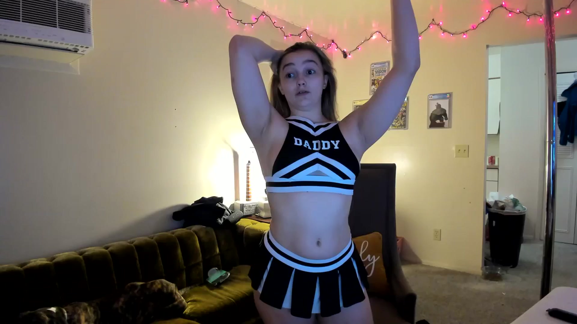 Gallery image thumbnail from Horizon_Blue's myfreecams stream on, 09/15/2023, 10:10 image 1 of 20