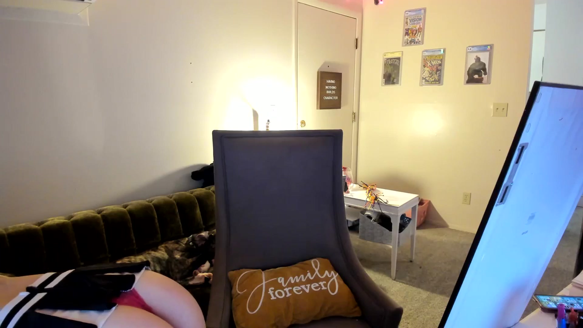 Gallery image thumbnail from Horizon_Blue's myfreecams stream on, 09/15/2023, 10:10 image 13 of 20