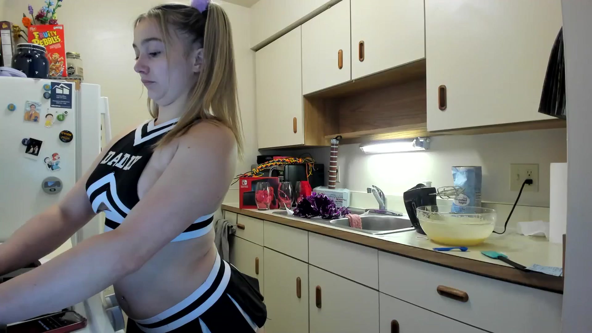 Gallery image thumbnail from Horizon_Blue's myfreecams stream on, 09/20/2023, 07:50 image 15 of 20