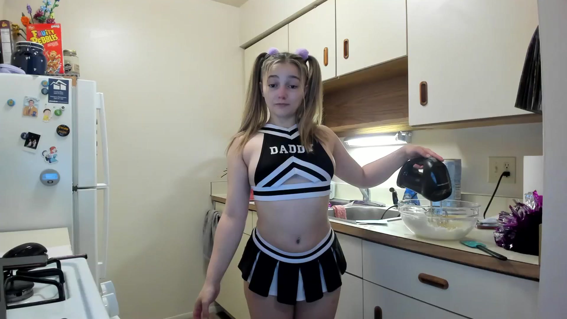 Gallery image thumbnail from Horizon_Blue's myfreecams stream on, 09/20/2023, 07:50 image 12 of 20