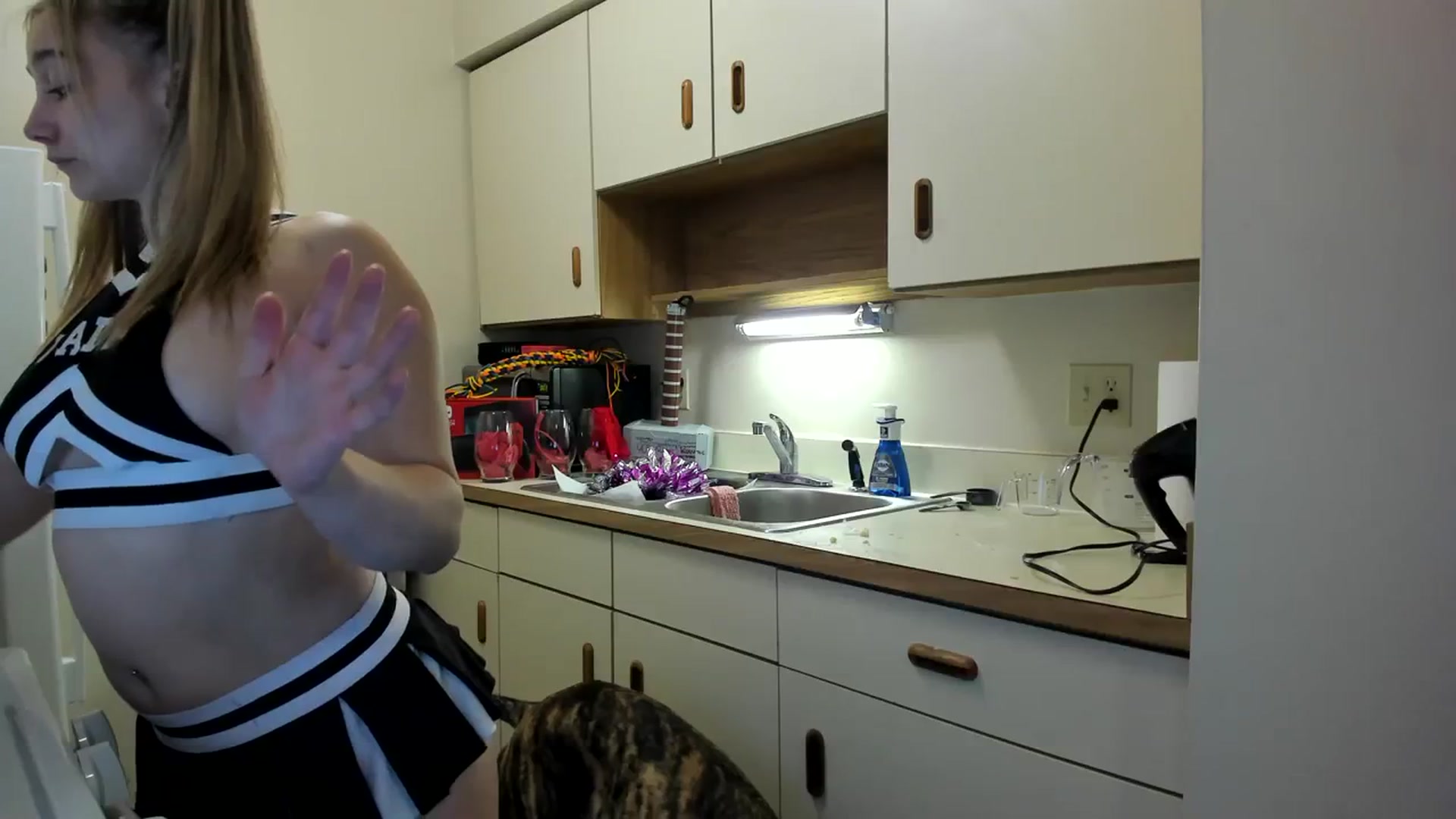 Gallery image thumbnail from Horizon_Blue's myfreecams stream on, 09/20/2023, 08:03 image 20 of 20