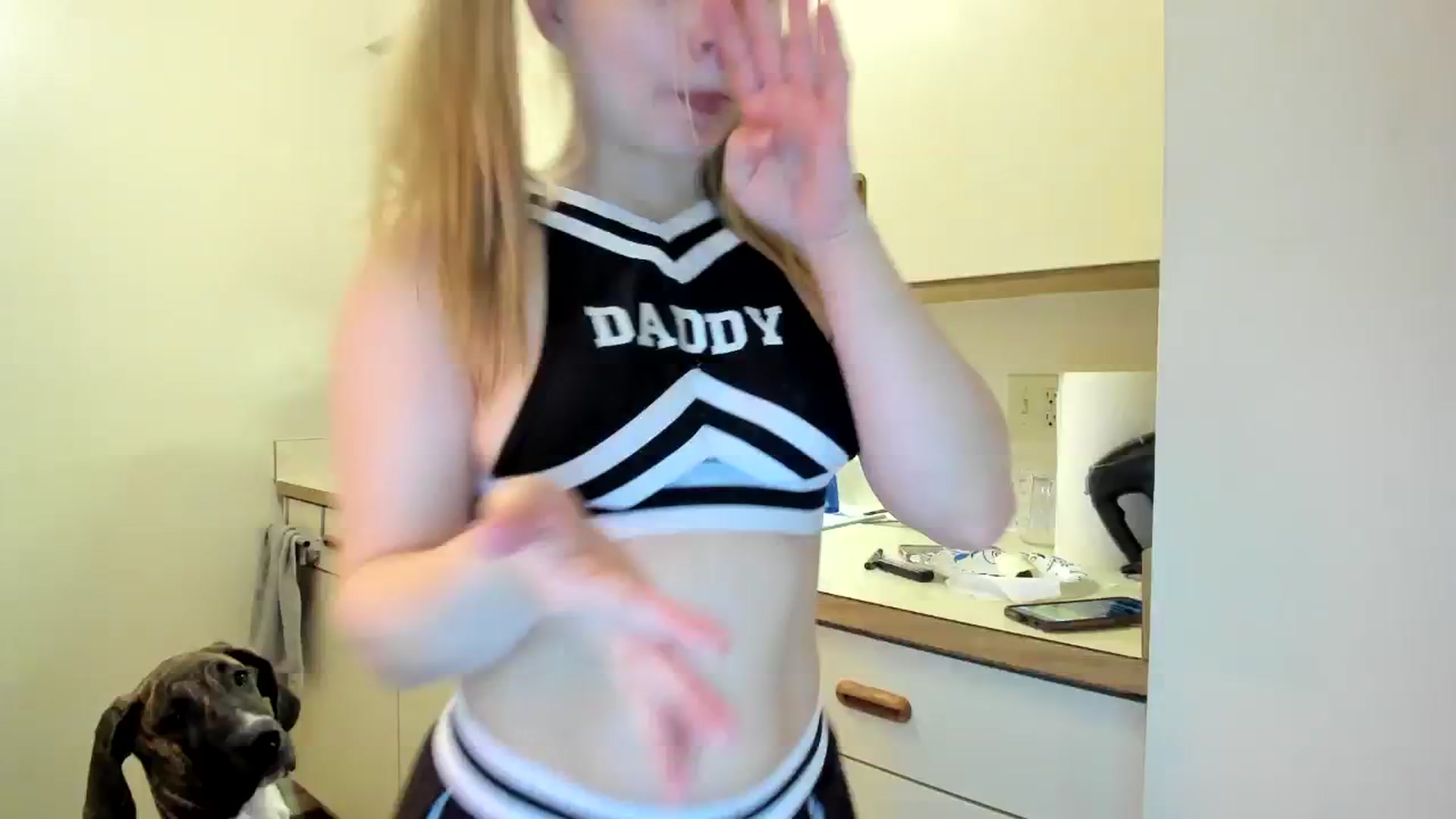 Gallery image thumbnail from Horizon_Blue's myfreecams stream on, 09/20/2023, 10:54 image 13 of 20