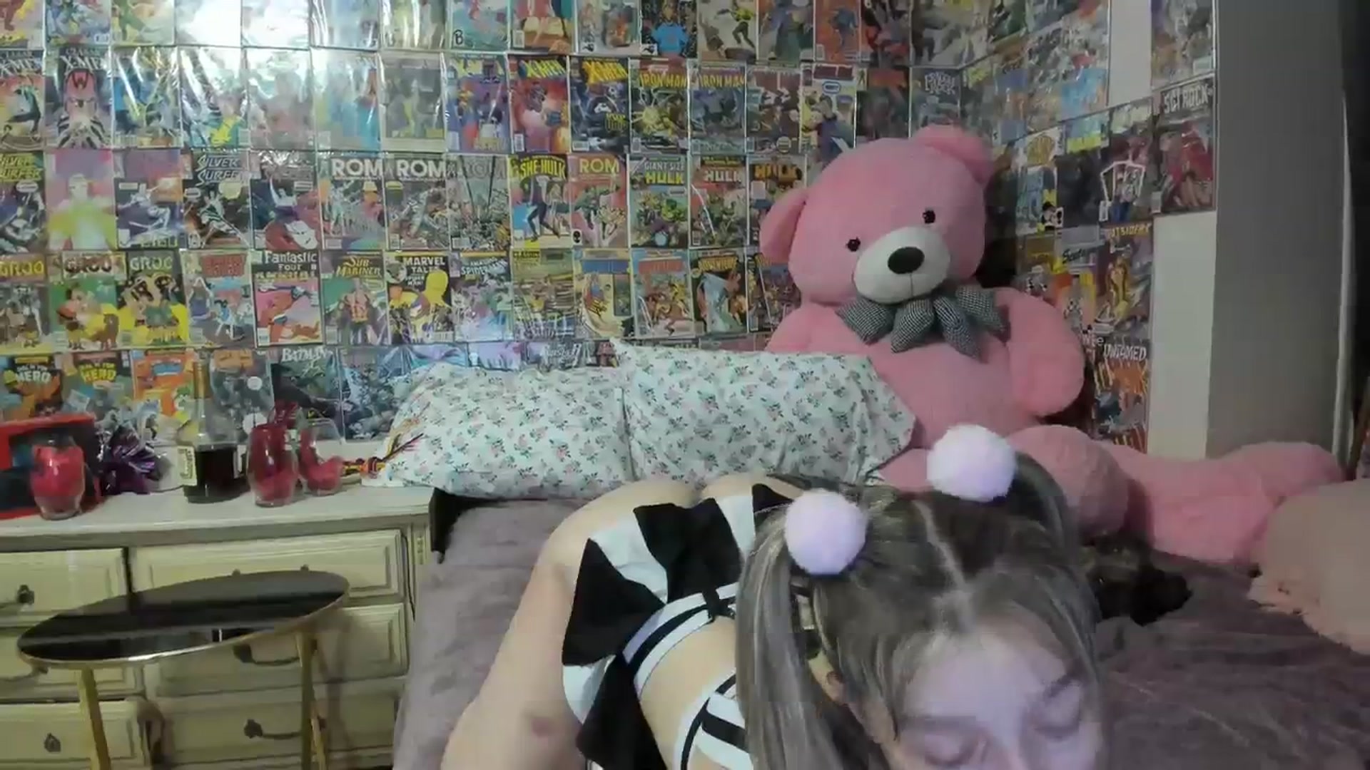 Gallery image thumbnail from Horizon_Blue's myfreecams stream on, 09/24/2023, 06:10 image 8 of 20