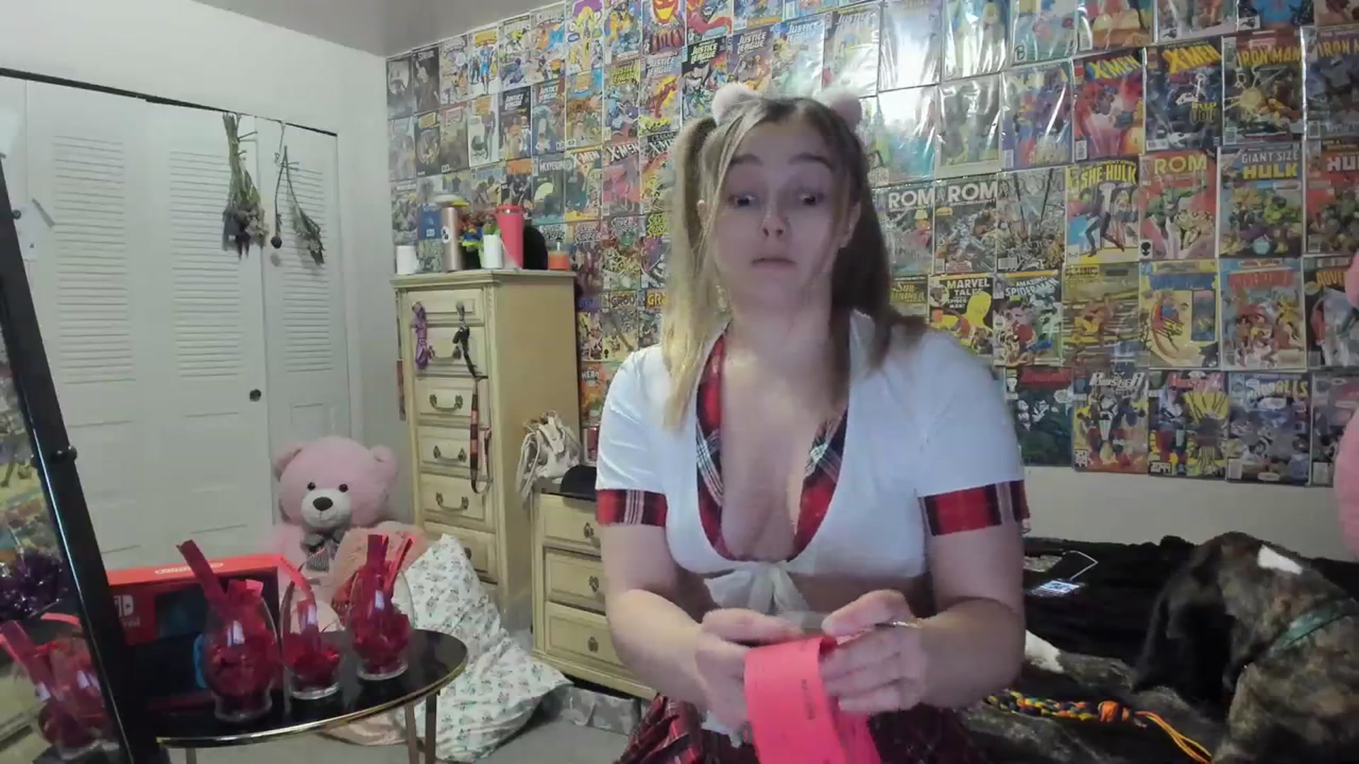 Gallery image thumbnail from Horizon_Blue's myfreecams stream on, 09/25/2023, 24:43 image 20 of 20
