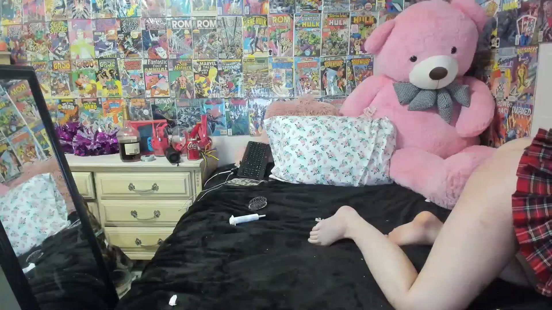 Gallery image thumbnail from Horizon_Blue's myfreecams stream on, 09/25/2023, 24:43 image 5 of 20
