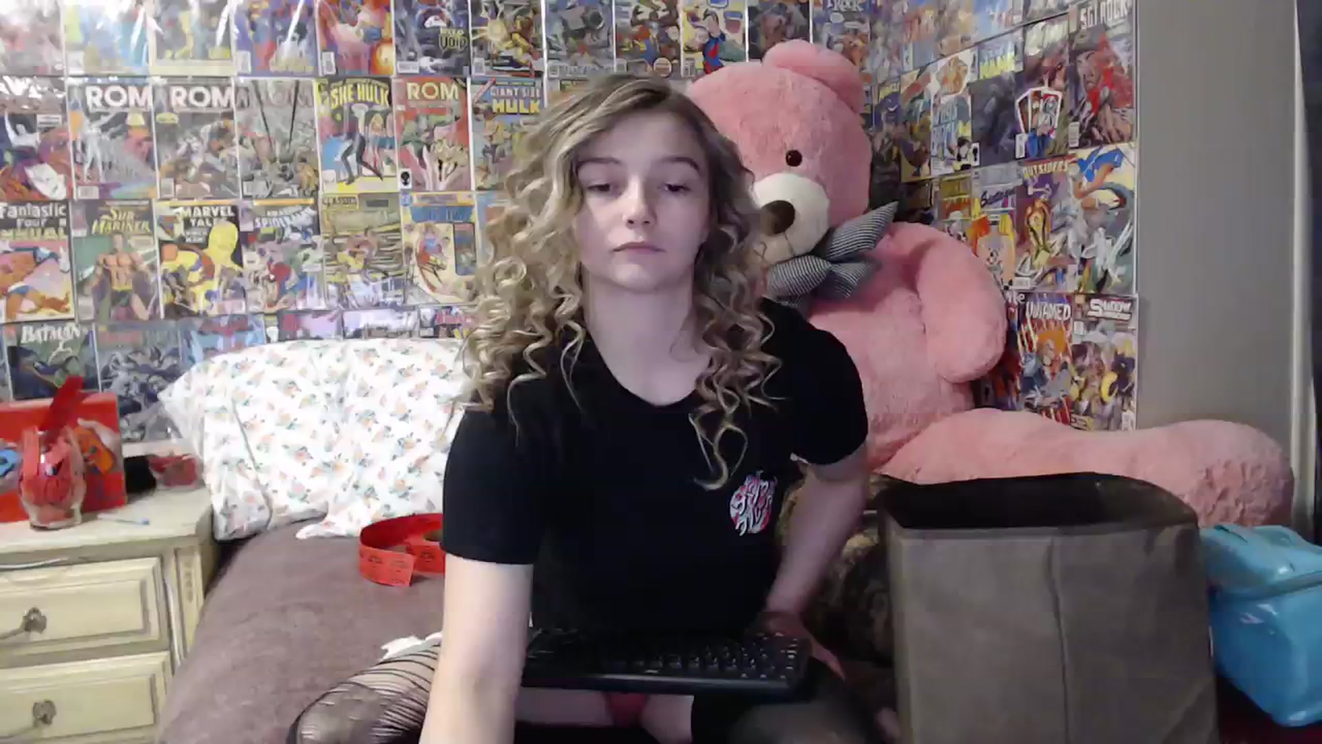 Gallery image thumbnail from Horizon_Blue's myfreecams stream on, 09/27/2023, 10:30 image 13 of 20