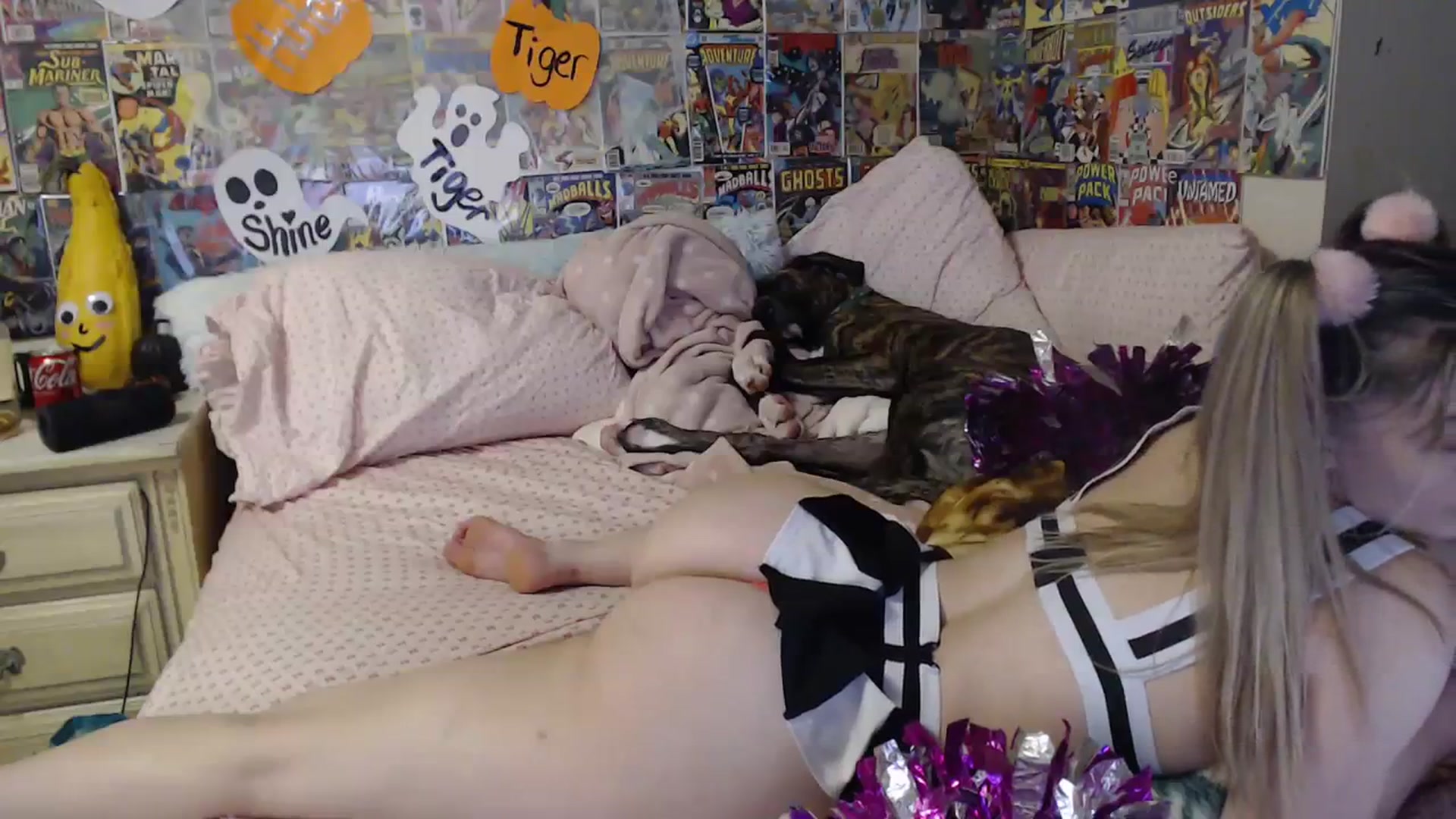 Gallery image thumbnail from Horizon_Blue's myfreecams stream on, 10/20/2023, 01:36 image 5 of 20
