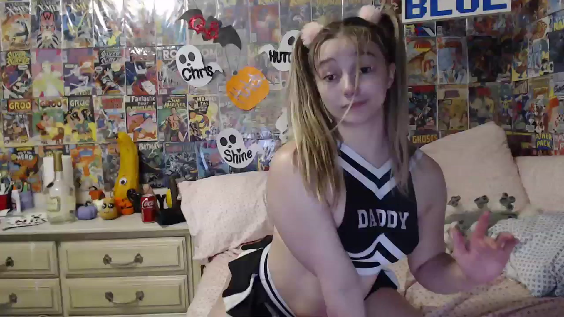 Gallery image thumbnail from Horizon_Blue's myfreecams stream on, 10/20/2023, 03:34 image 1 of 20
