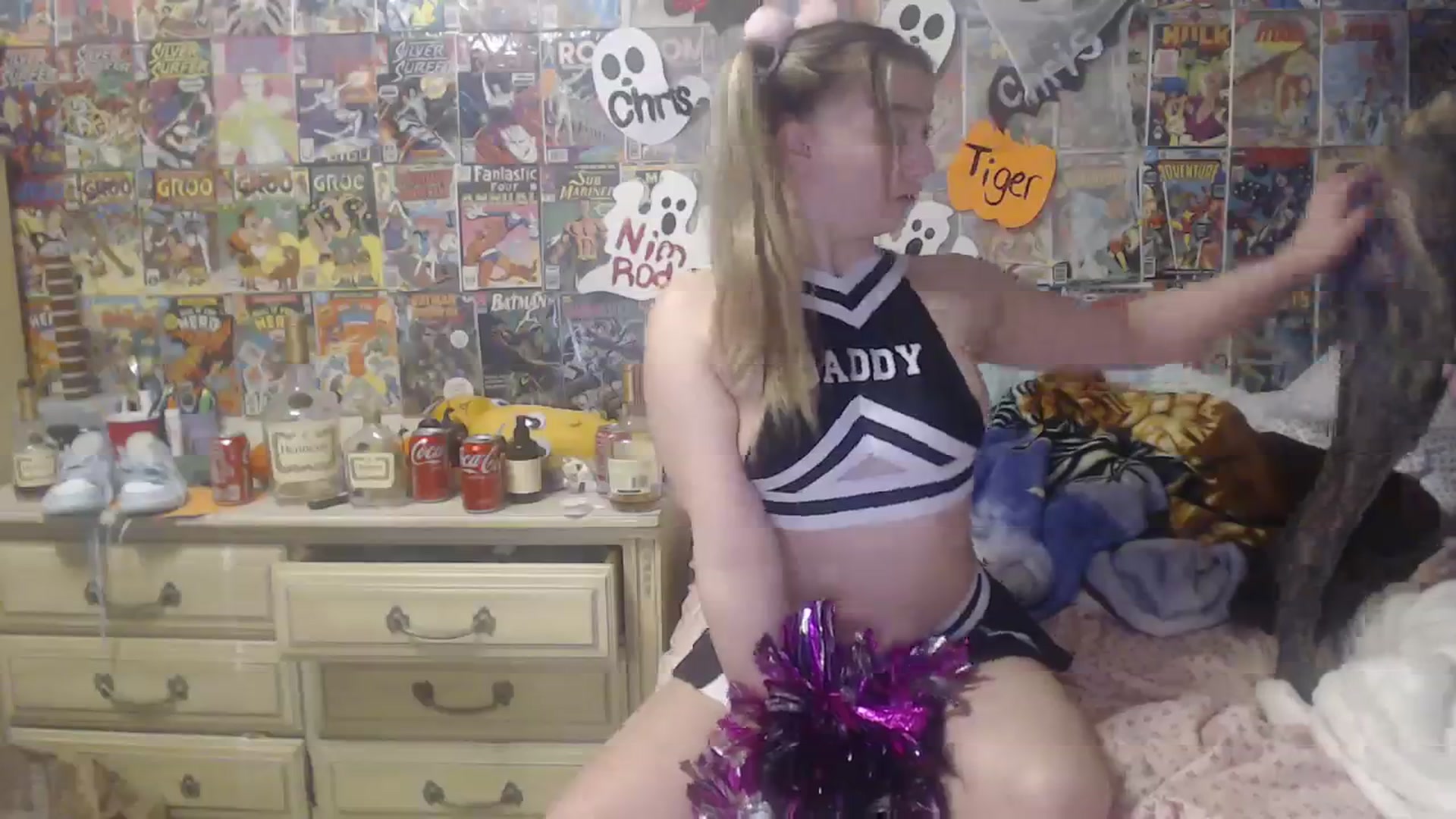 Gallery image thumbnail from Horizon_Blue's myfreecams stream on, 10/21/2023, 24:00 image 10 of 20