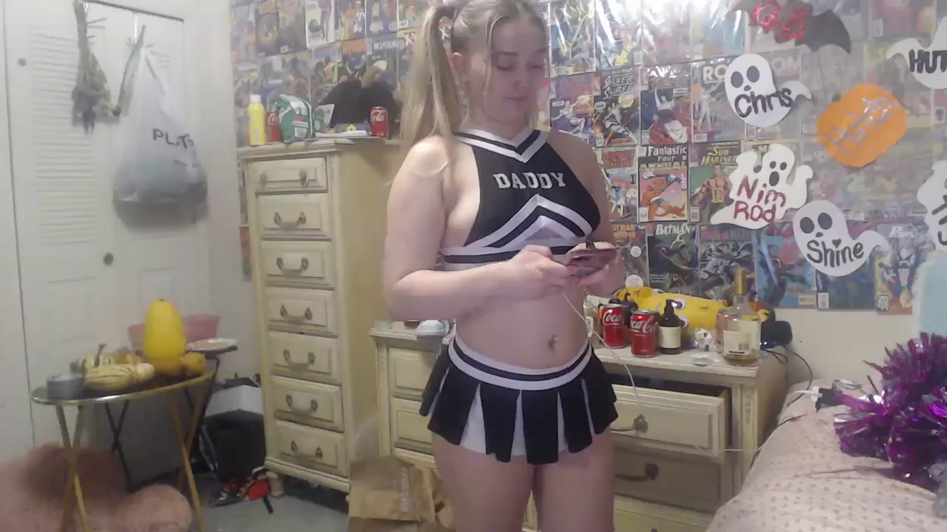 Gallery image thumbnail from Horizon_Blue's myfreecams stream on, 10/21/2023, 24:00 image 2 of 20