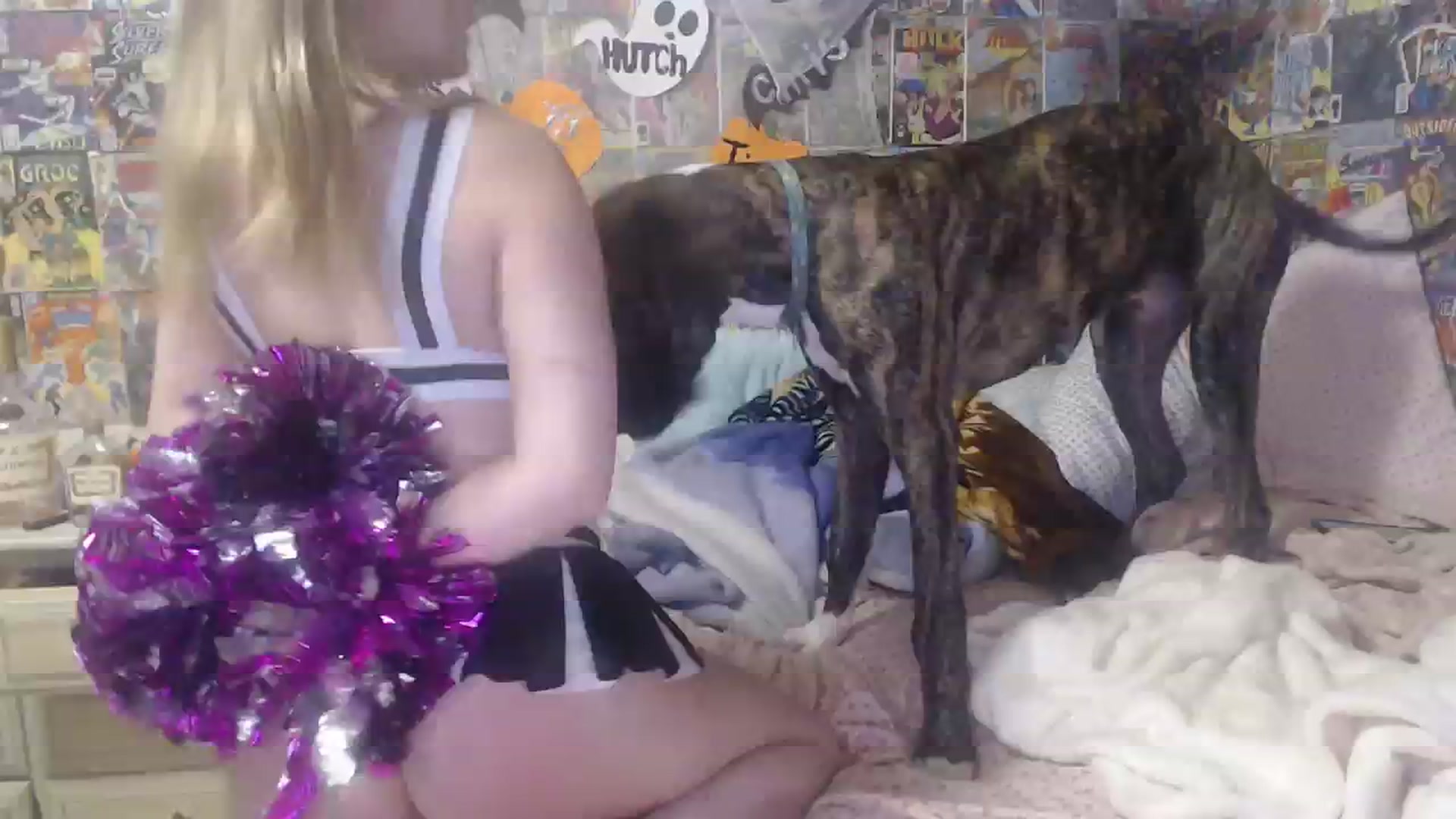 Gallery image thumbnail from Horizon_Blue's myfreecams stream on, 10/21/2023, 24:00 image 12 of 20