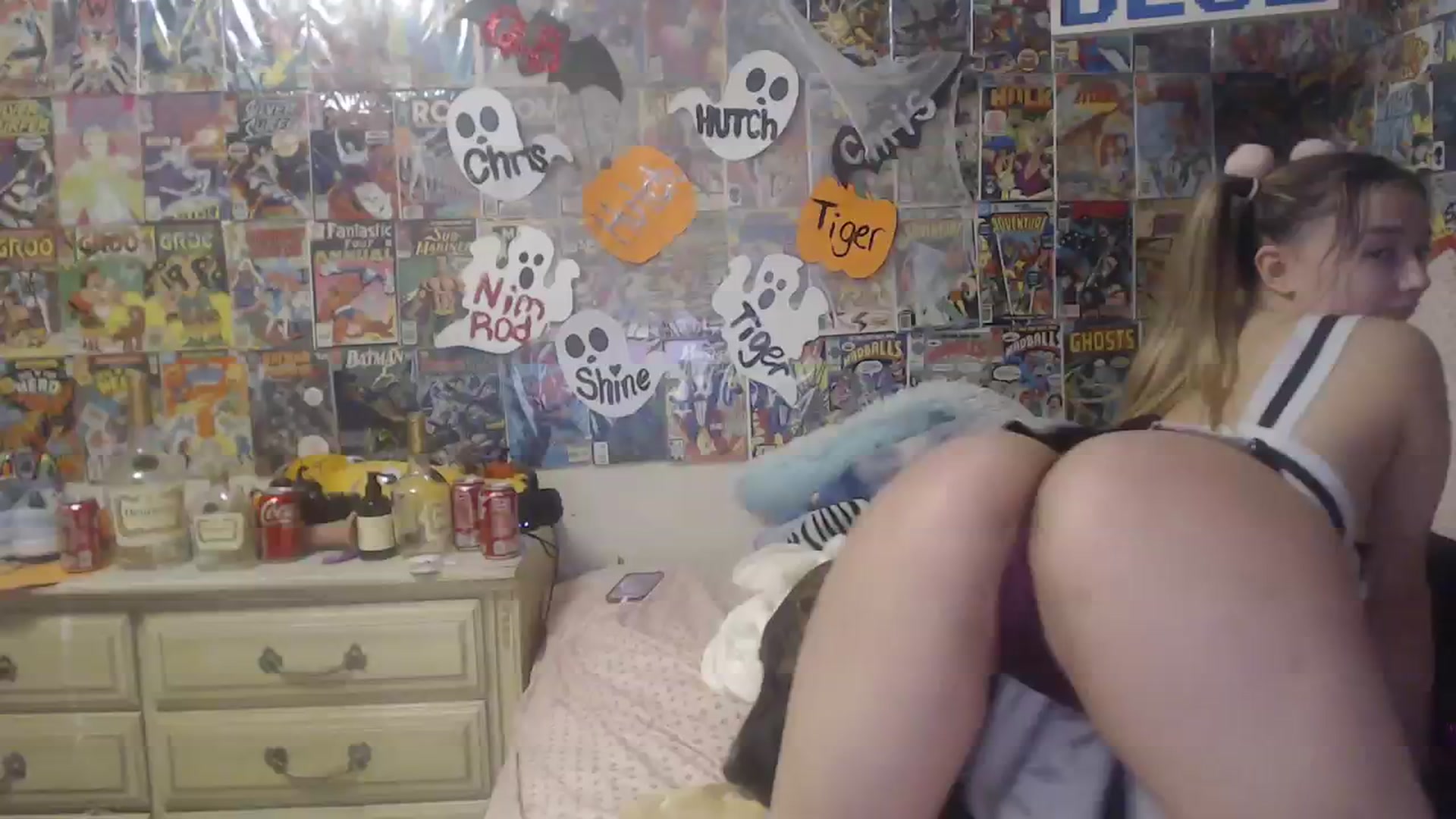 Gallery image thumbnail from Horizon_Blue's myfreecams stream on, 10/21/2023, 01:34 image 1 of 20