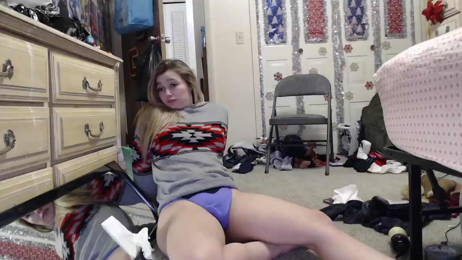 Gallery image thumbnail from Horizon_Blue's myfreecams stream on, 12/22/2023, 05:49 image 19 of 20