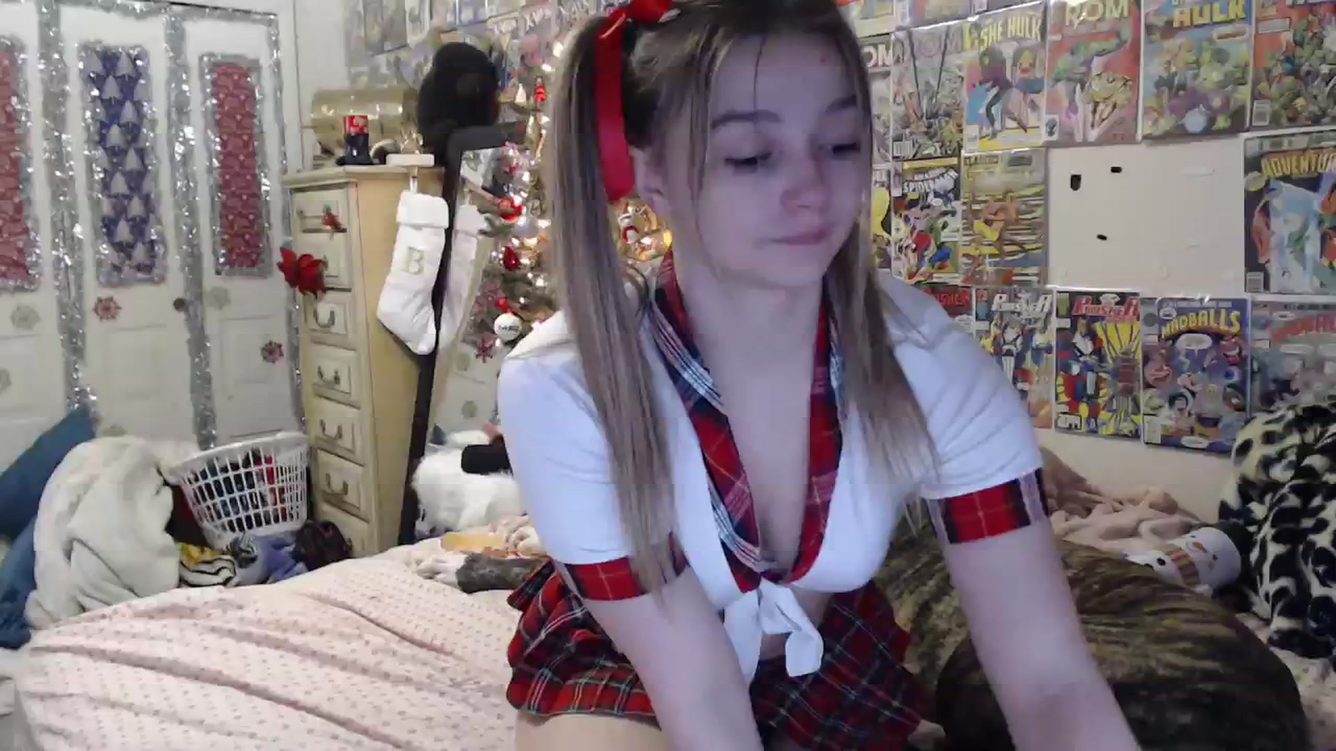 Gallery image thumbnail from Horizon_Blue's myfreecams stream on, 12/24/2023, 04:24 image 20 of 20