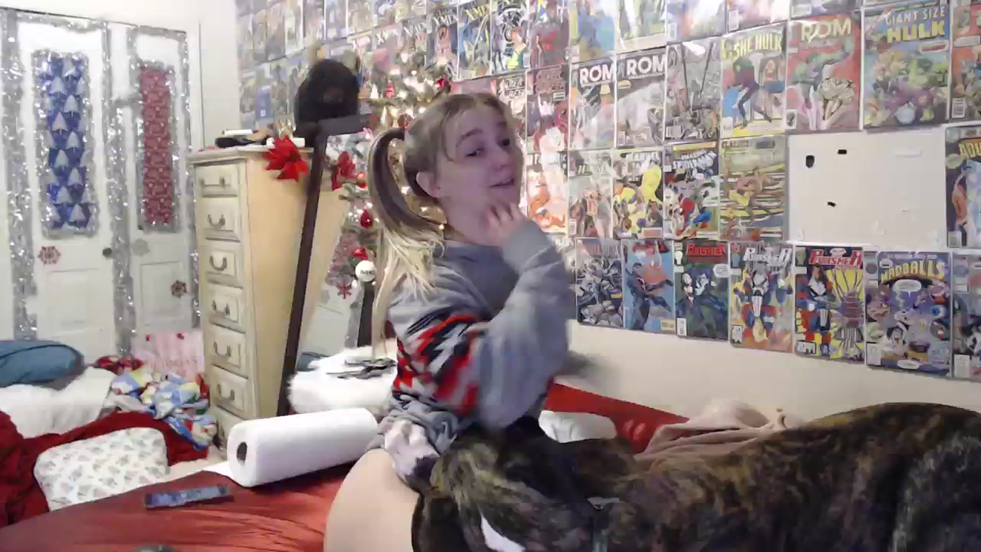 Gallery image thumbnail from Horizon_Blue's myfreecams stream on, 12/27/2023, 08:08 image 13 of 20