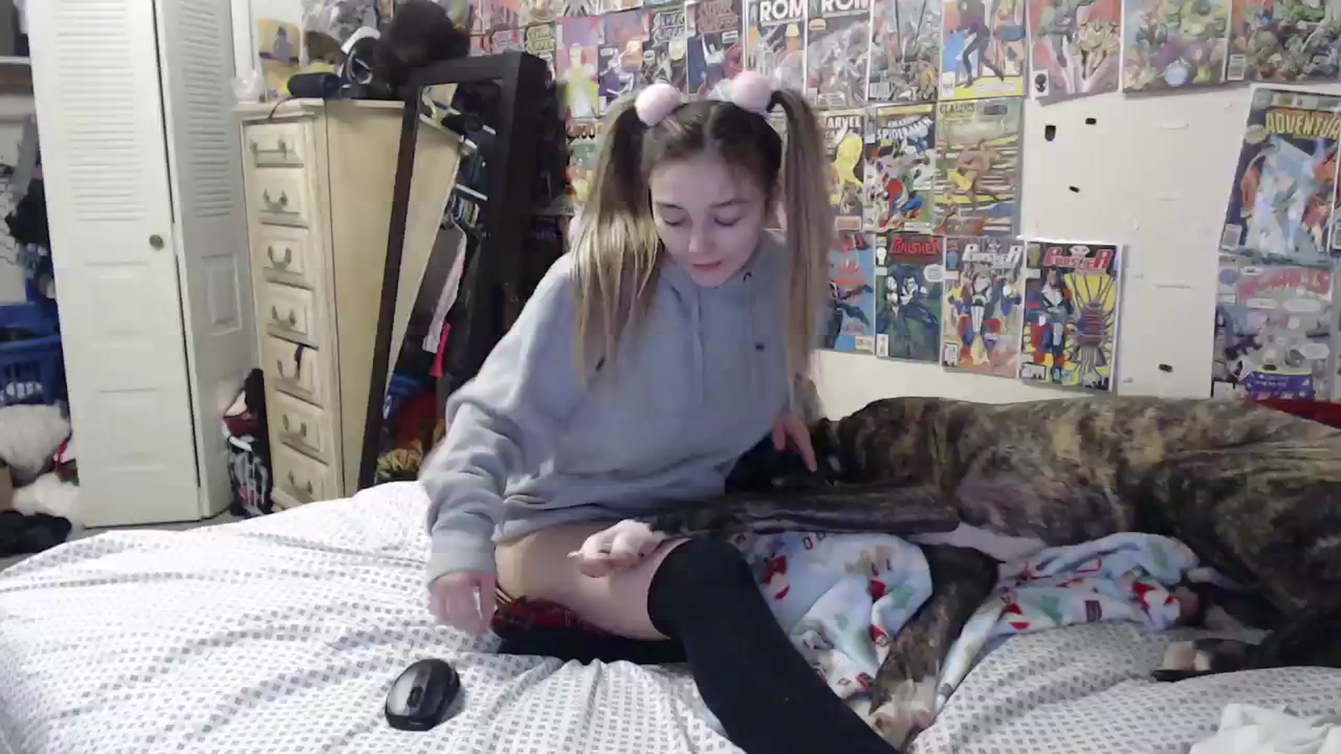Gallery image thumbnail from Horizon_Blue's myfreecams stream on, 01/31/2024, 07:25 image 1 of 20