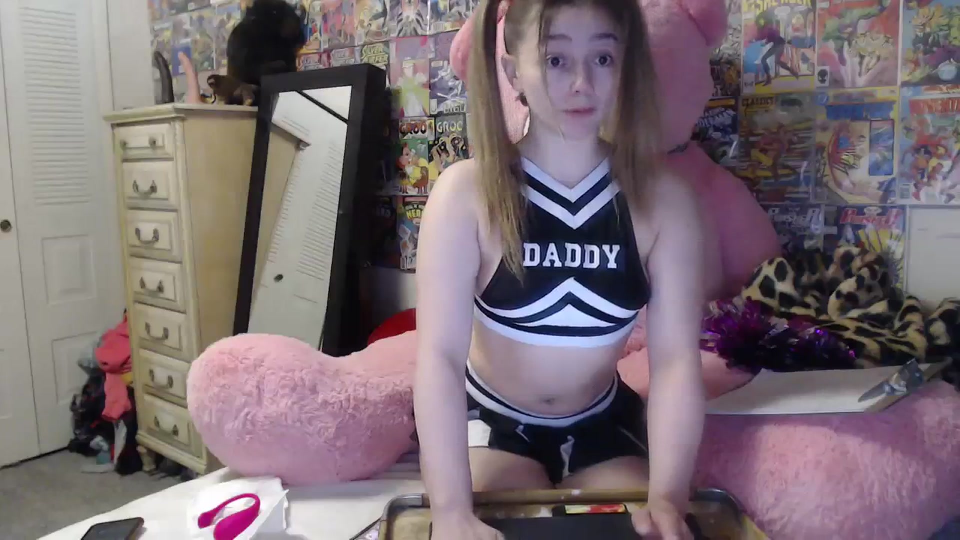 Gallery image thumbnail from Horizon_Blue's myfreecams stream on, 02/13/2024, 03:08 image 5 of 20