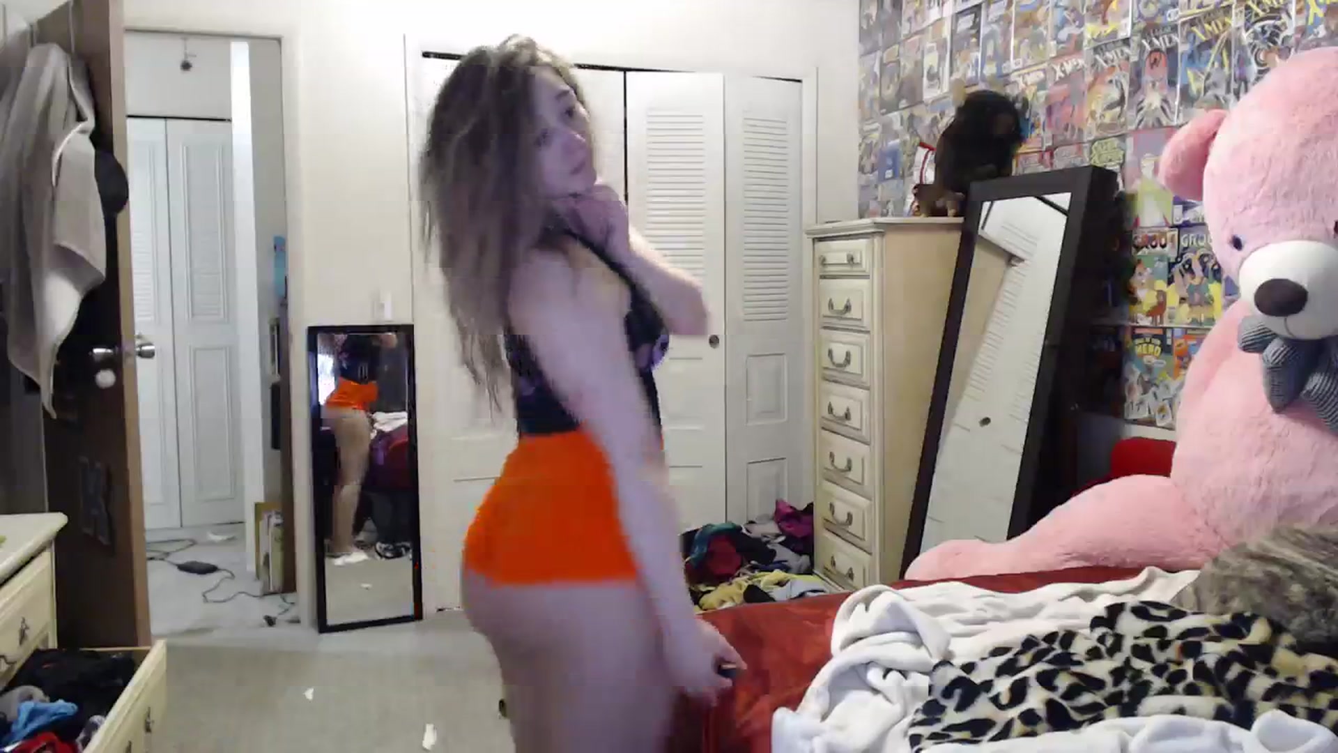 Gallery image thumbnail from Horizon_Blue's myfreecams stream on, 02/13/2024, 07:53 image 14 of 20