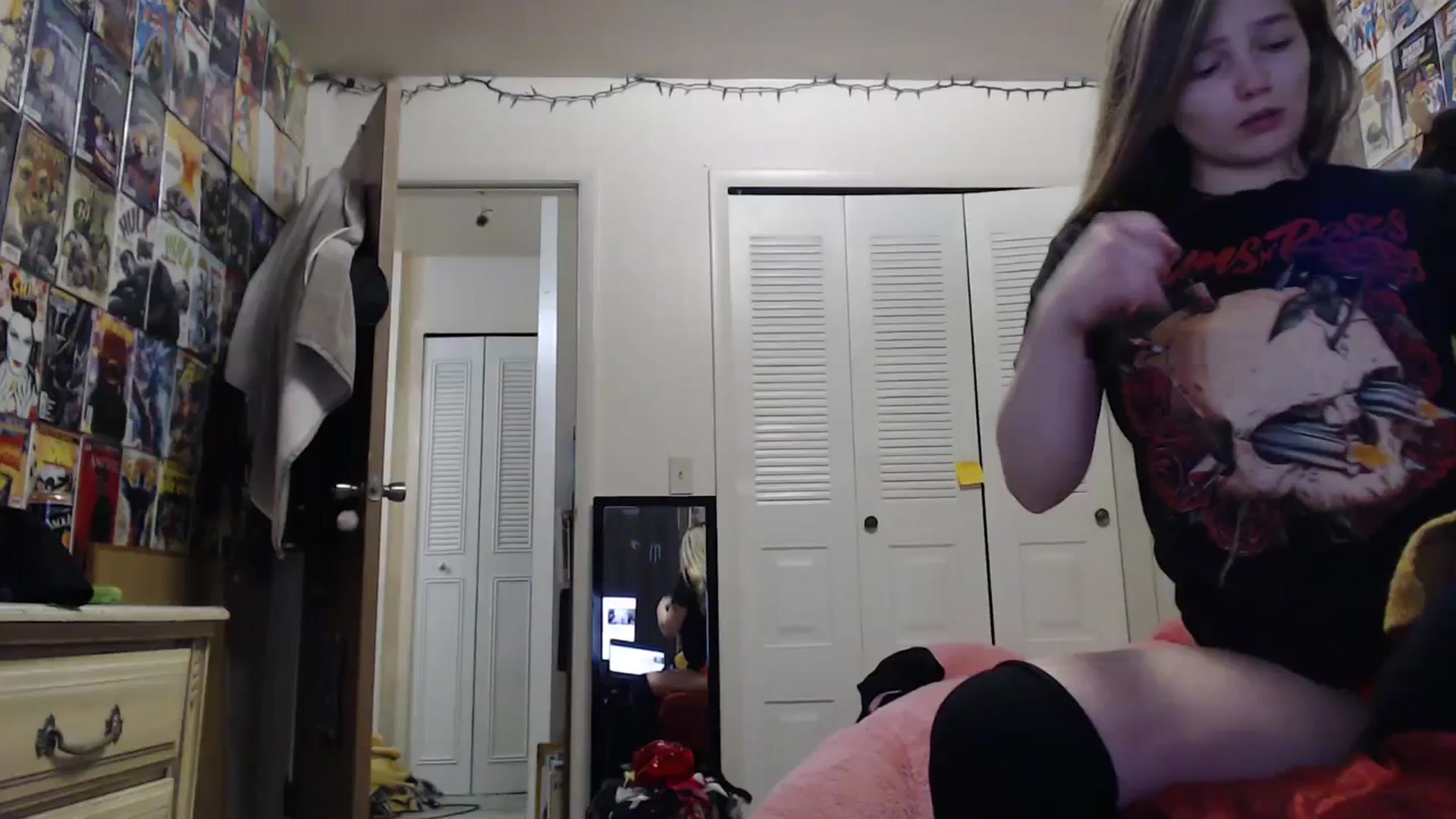 Gallery image thumbnail from Horizon_Blue's myfreecams stream on, 02/13/2024, 10:50 image 18 of 20