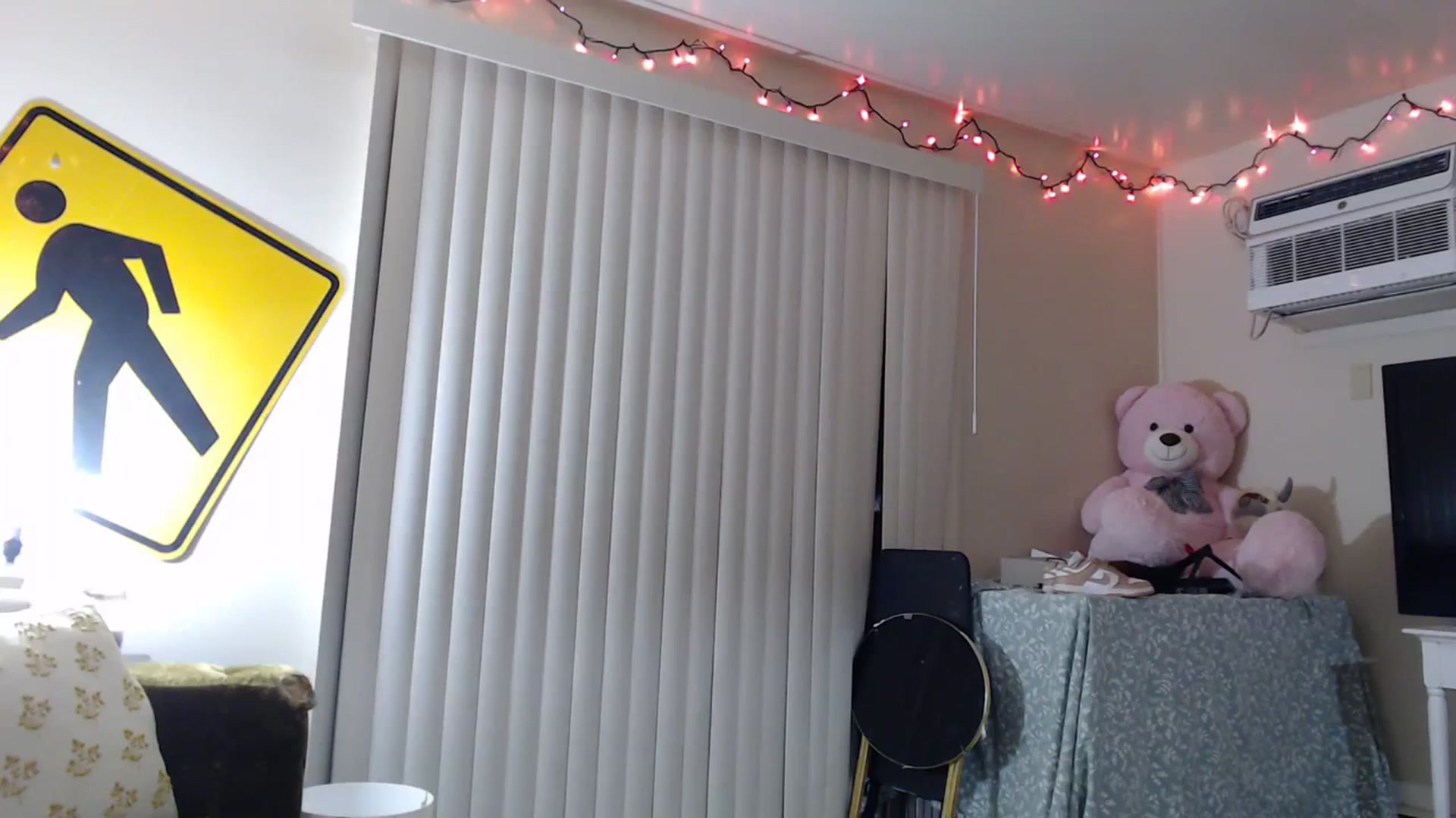 Gallery image thumbnail from Horizon_Blue's myfreecams stream on, 02/24/2024, 12:05 image 3 of 20