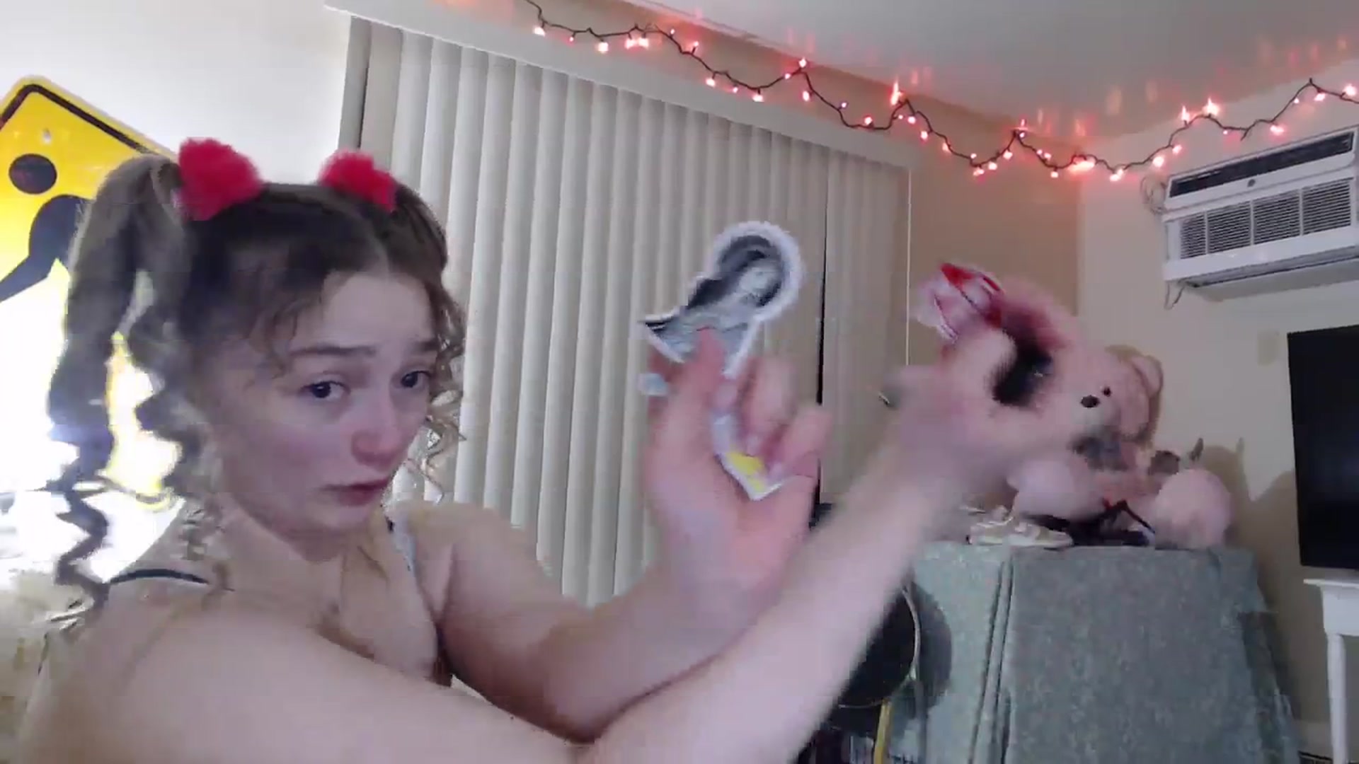 Gallery image thumbnail from Horizon_Blue's myfreecams stream on, 02/24/2024, 12:05 image 5 of 20
