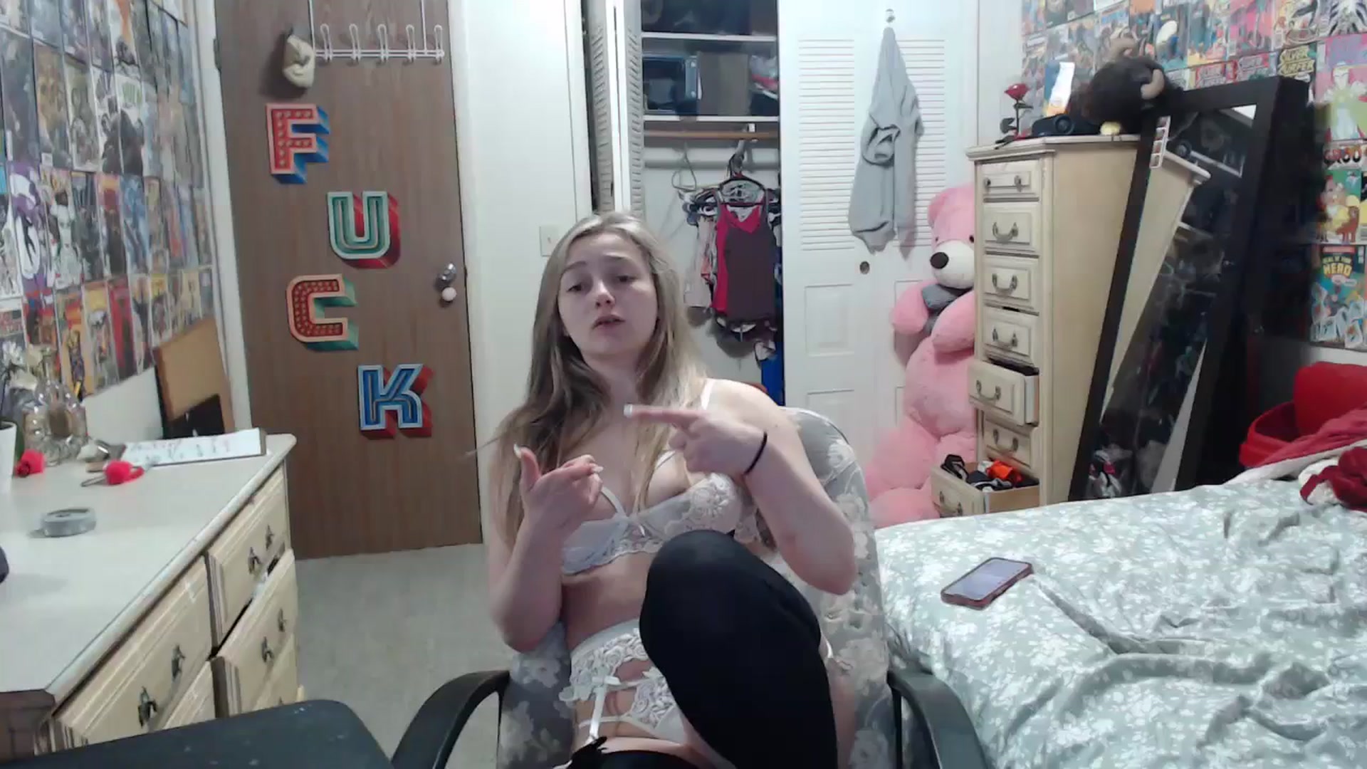 Gallery image thumbnail from Horizon_Blue's myfreecams stream on, 04/09/2024, 09:38 image 1 of 20