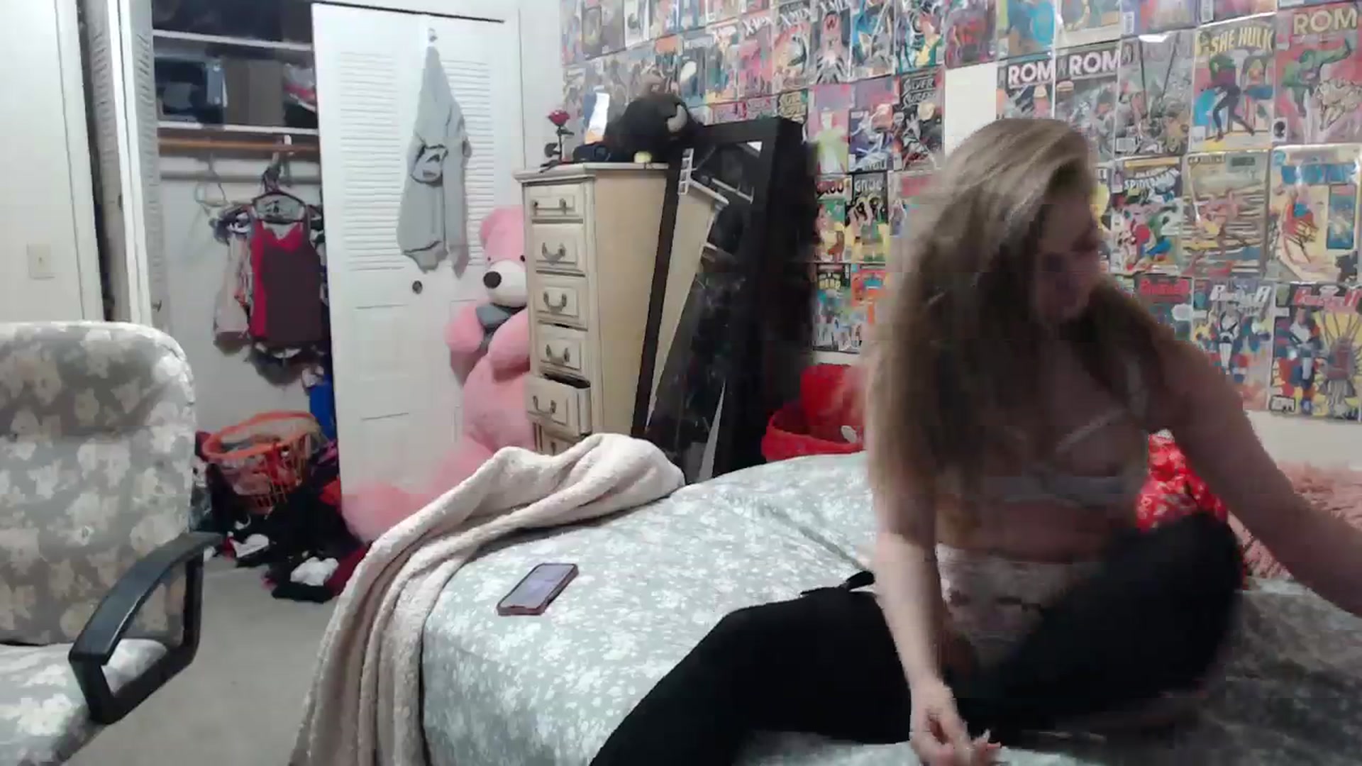 Gallery image thumbnail from Horizon_Blue's myfreecams stream on, 04/09/2024, 09:38 image 2 of 20