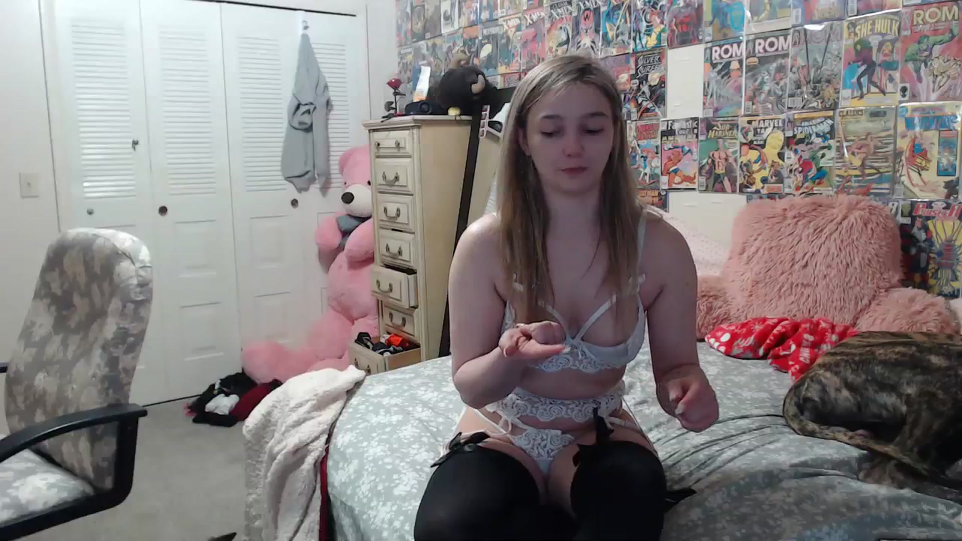 Gallery image thumbnail from Horizon_Blue's myfreecams stream on, 04/09/2024, 10:03 image 11 of 20