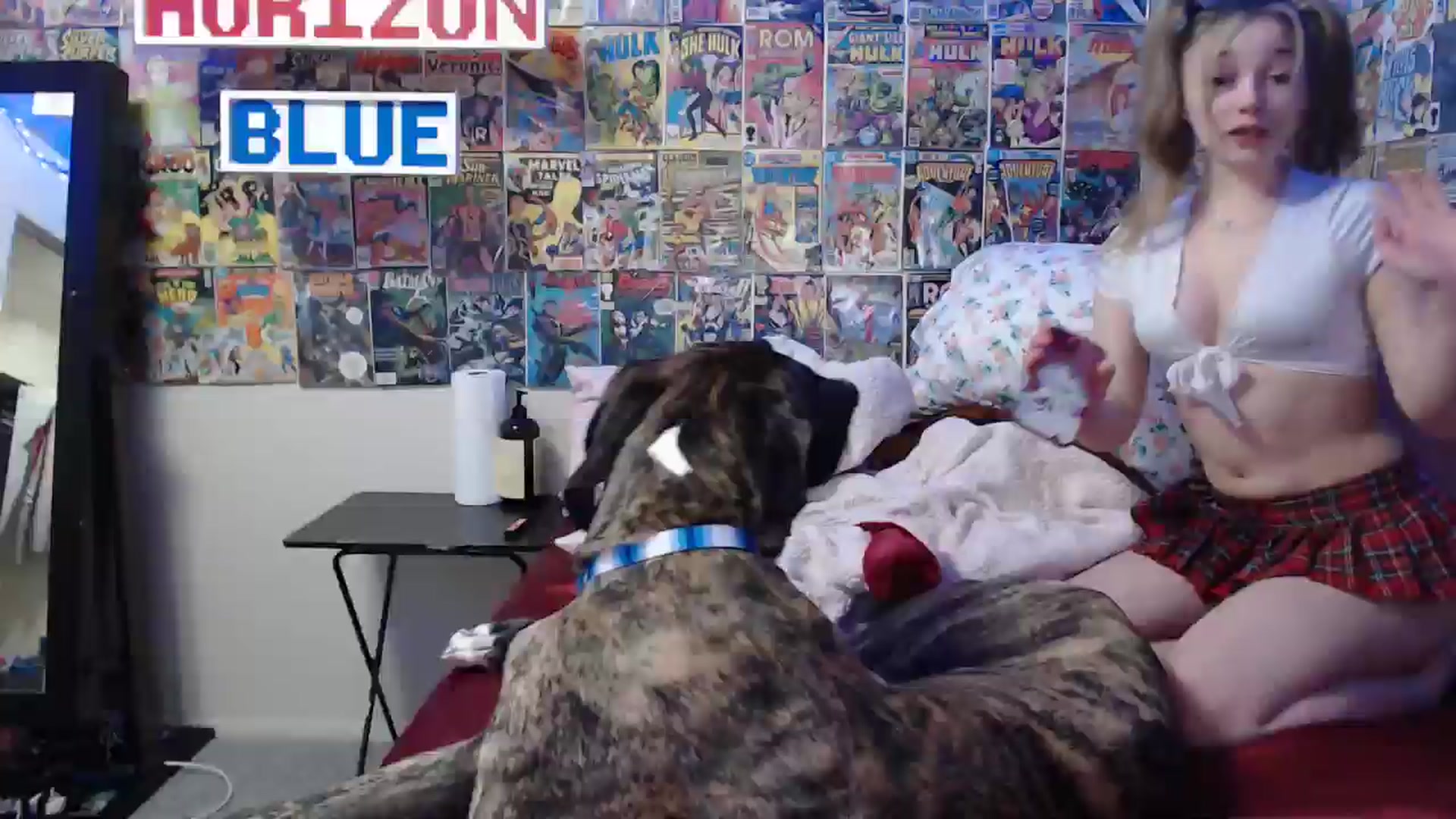 Gallery image thumbnail from Horizon_Blue's myfreecams stream on, 05/07/2024, 02:33 image 1 of 20
