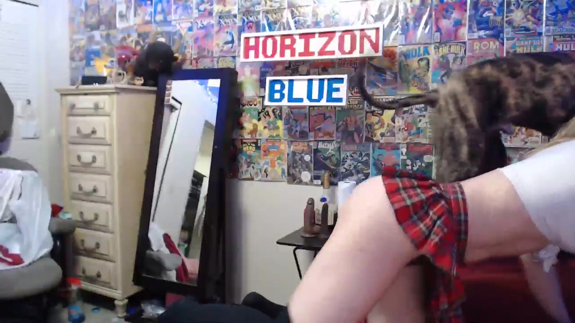 Gallery image thumbnail from Horizon_Blue's myfreecams stream on, 05/07/2024, 02:33 image 15 of 20
