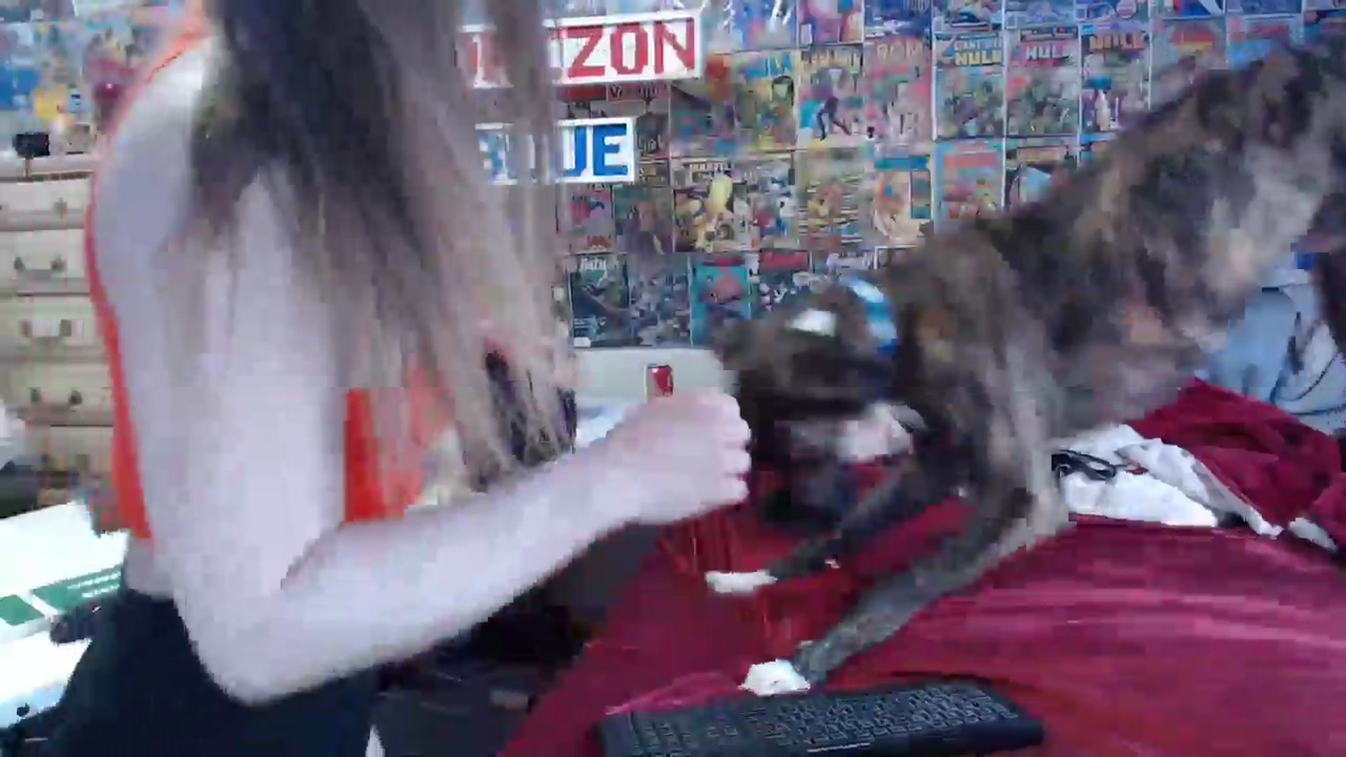 Gallery image thumbnail from Horizon_Blue's myfreecams stream on, 05/09/2024, 15:15 image 19 of 20