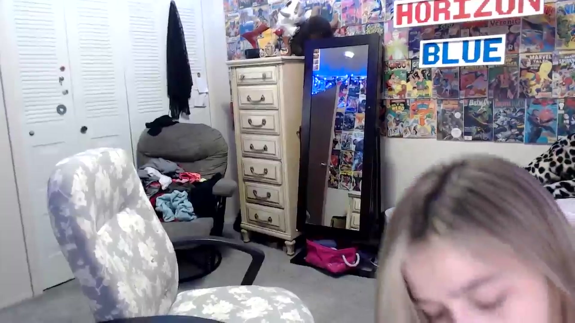 Gallery image thumbnail from Horizon_Blue's myfreecams stream on, 05/20/2024, 02:38 image 15 of 20