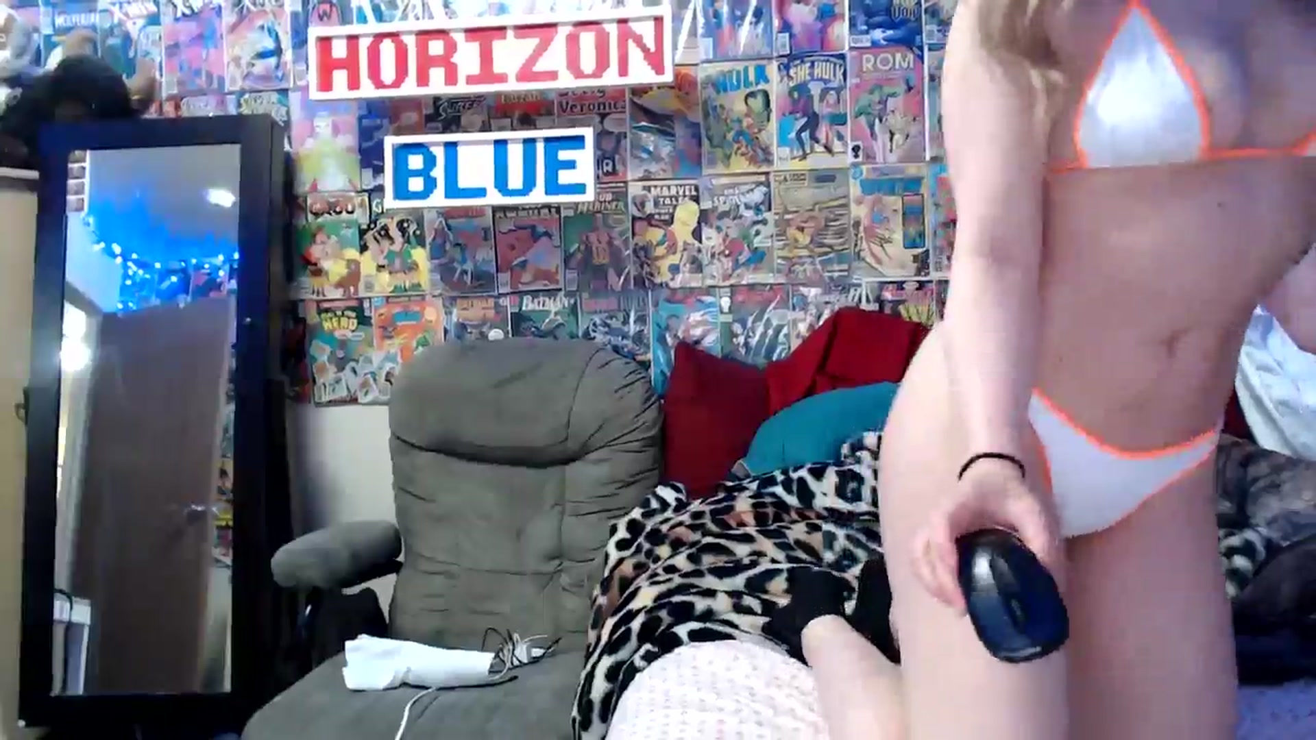 Gallery image thumbnail from Horizon_Blue's myfreecams stream on, 05/23/2024, 01:39 image 15 of 20