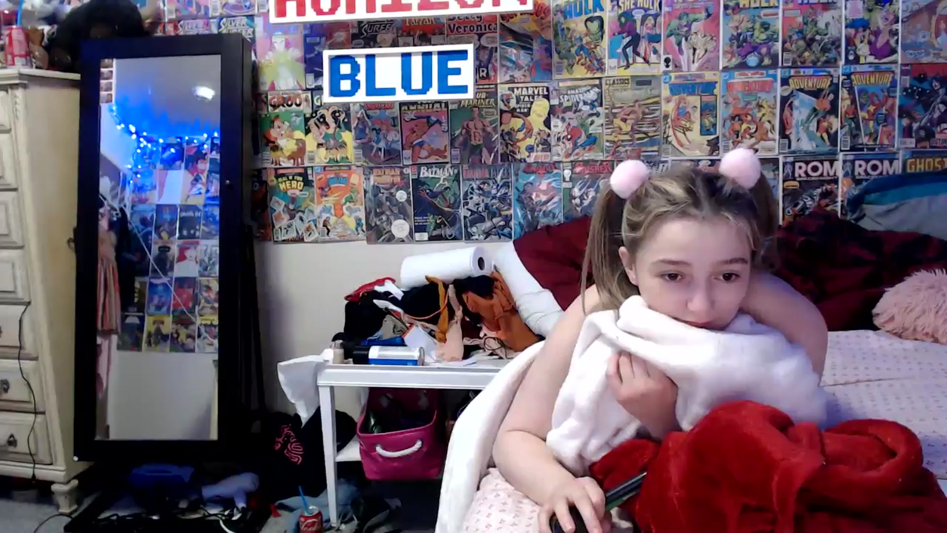 Gallery image thumbnail from Horizon_Blue's myfreecams stream on, 05/27/2024, 05:46 image 17 of 20