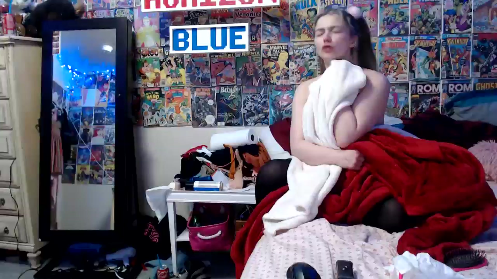 Gallery image thumbnail from Horizon_Blue's myfreecams stream on, 05/27/2024, 05:46 image 18 of 20