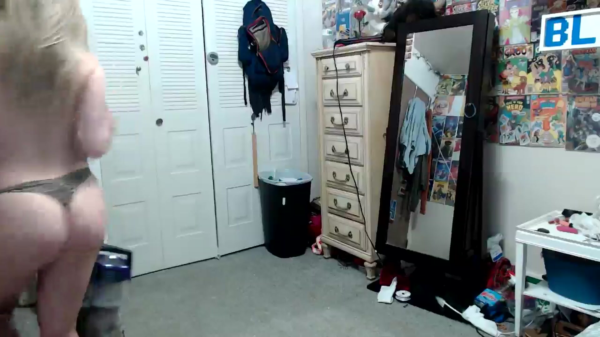 Gallery image thumbnail from Horizon_Blue's myfreecams stream on, 06/21/2024, 10:30 image 14 of 20