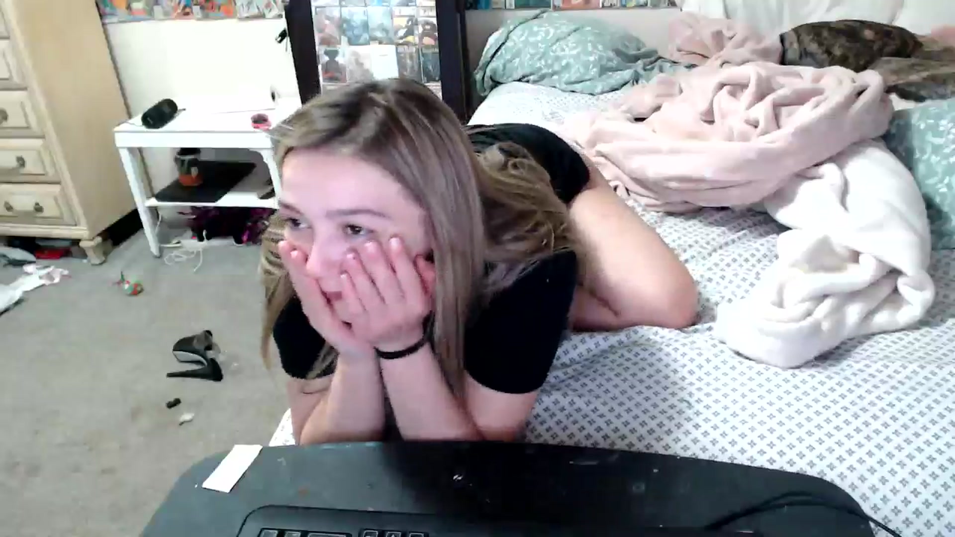 Gallery image thumbnail from Horizon_Blue's myfreecams stream on, 07/09/2024, 09:21 image 19 of 20