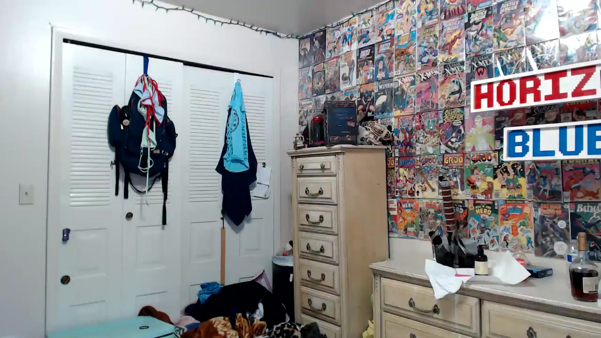 Gallery image thumbnail from Horizon_Blue's myfreecams stream on, 08/10/2024, 23:45 image 9 of 20
