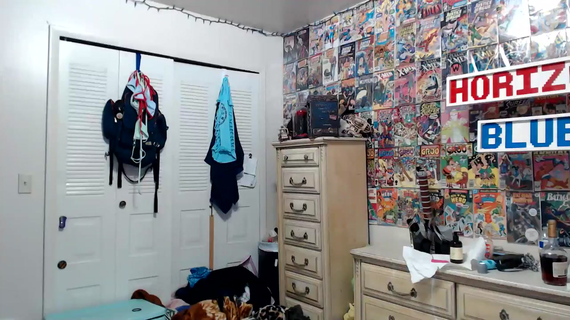 Gallery image thumbnail from Horizon_Blue's myfreecams stream on, 08/10/2024, 23:45 image 12 of 20