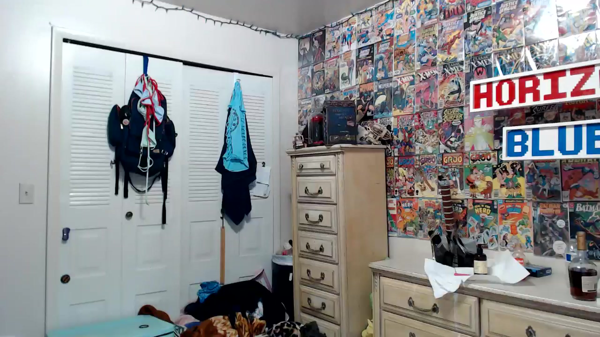 Gallery image thumbnail from Horizon_Blue's myfreecams stream on, 08/10/2024, 23:45 image 10 of 20