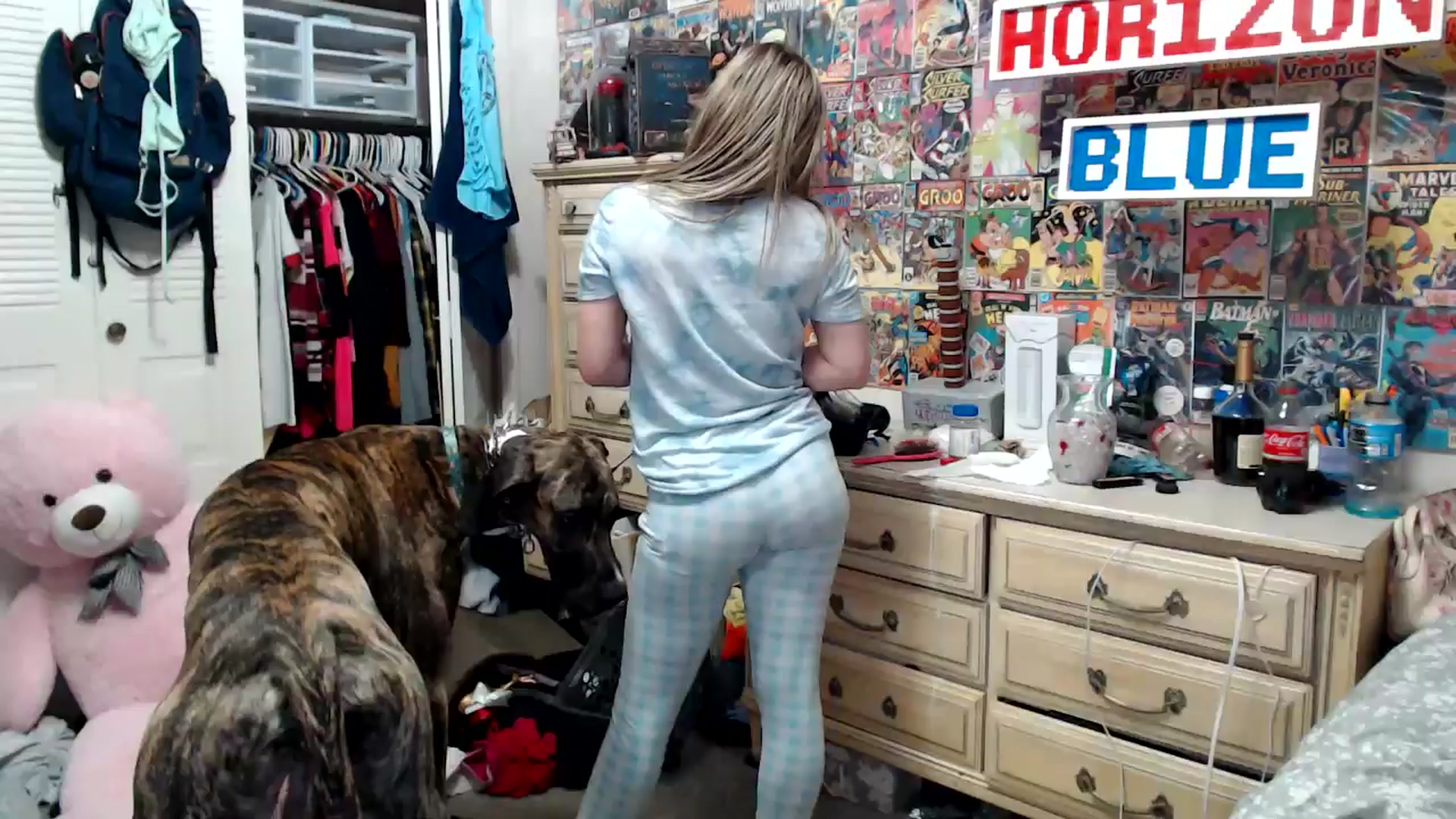 Gallery image thumbnail from Horizon_Blue's myfreecams stream on, 08/15/2024, 10:18 image 10 of 20