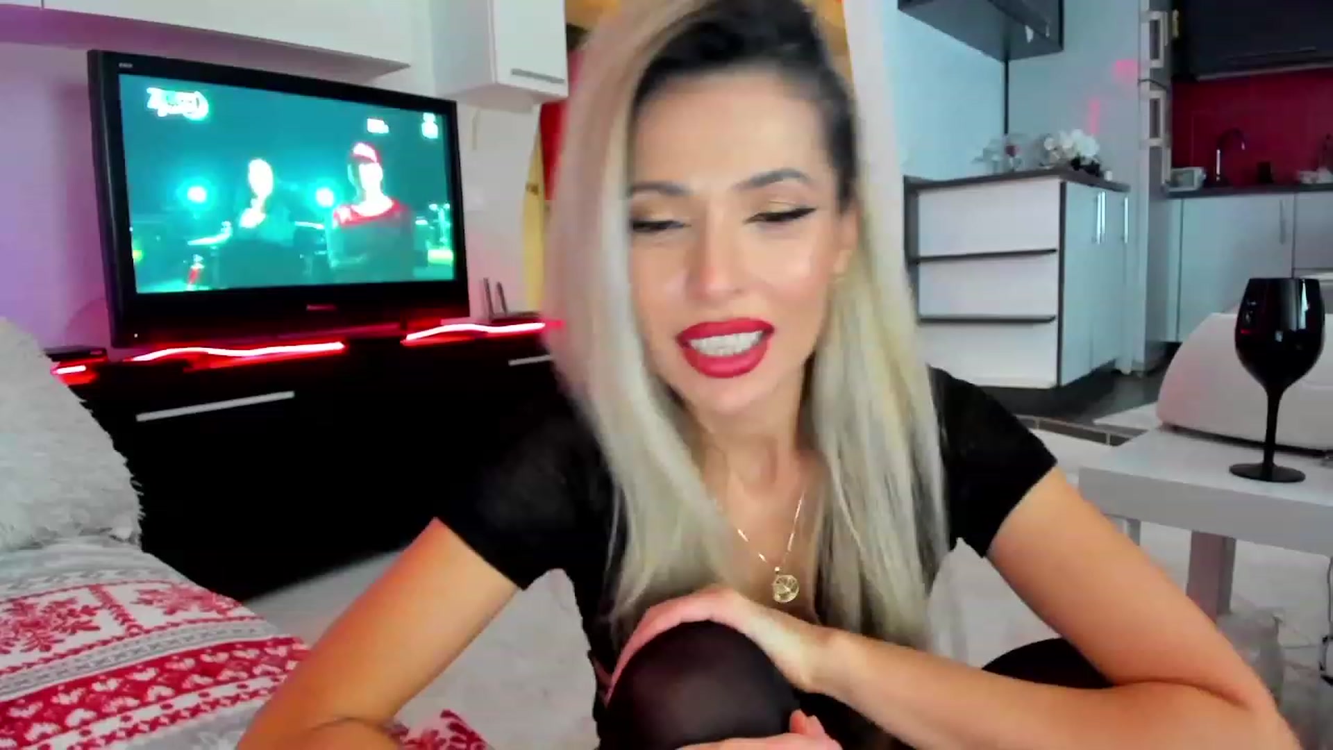 Gallery image thumbnail from Horny4Santa's myfreecams stream on, 12/16/2023, 02:41 image 3 of 20