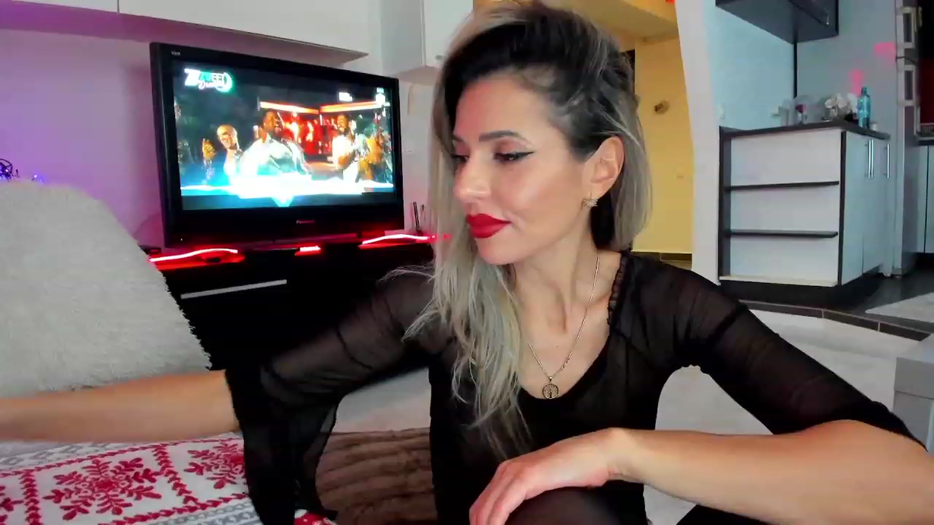 Gallery image thumbnail from Horny4Santa's myfreecams stream on, 12/19/2023, 01:48 image 7 of 20