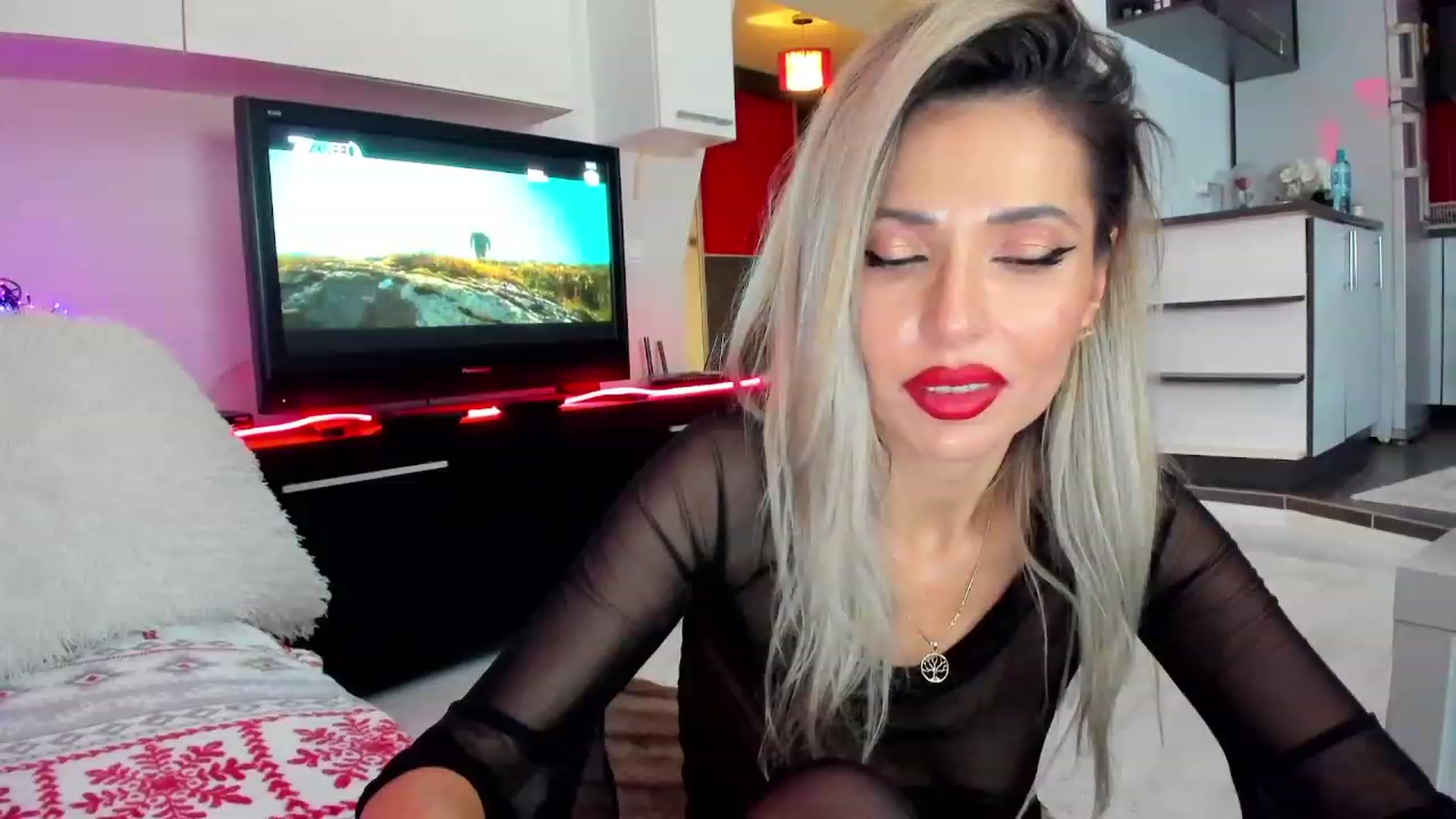 Gallery image thumbnail from Horny4Santa's myfreecams stream on, 12/19/2023, 01:48 image 12 of 20