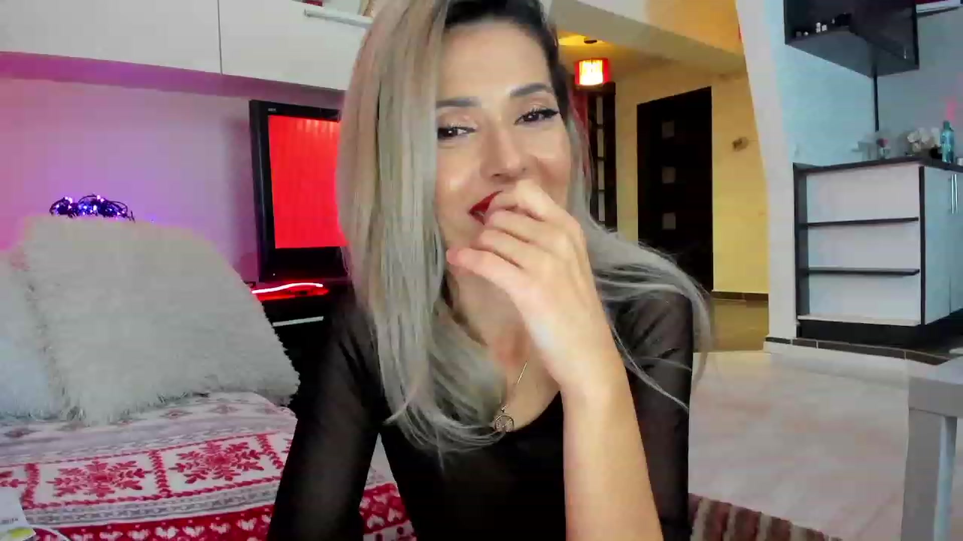 Gallery image thumbnail from Horny4Santa's myfreecams stream on, 12/19/2023, 02:51 image 19 of 20