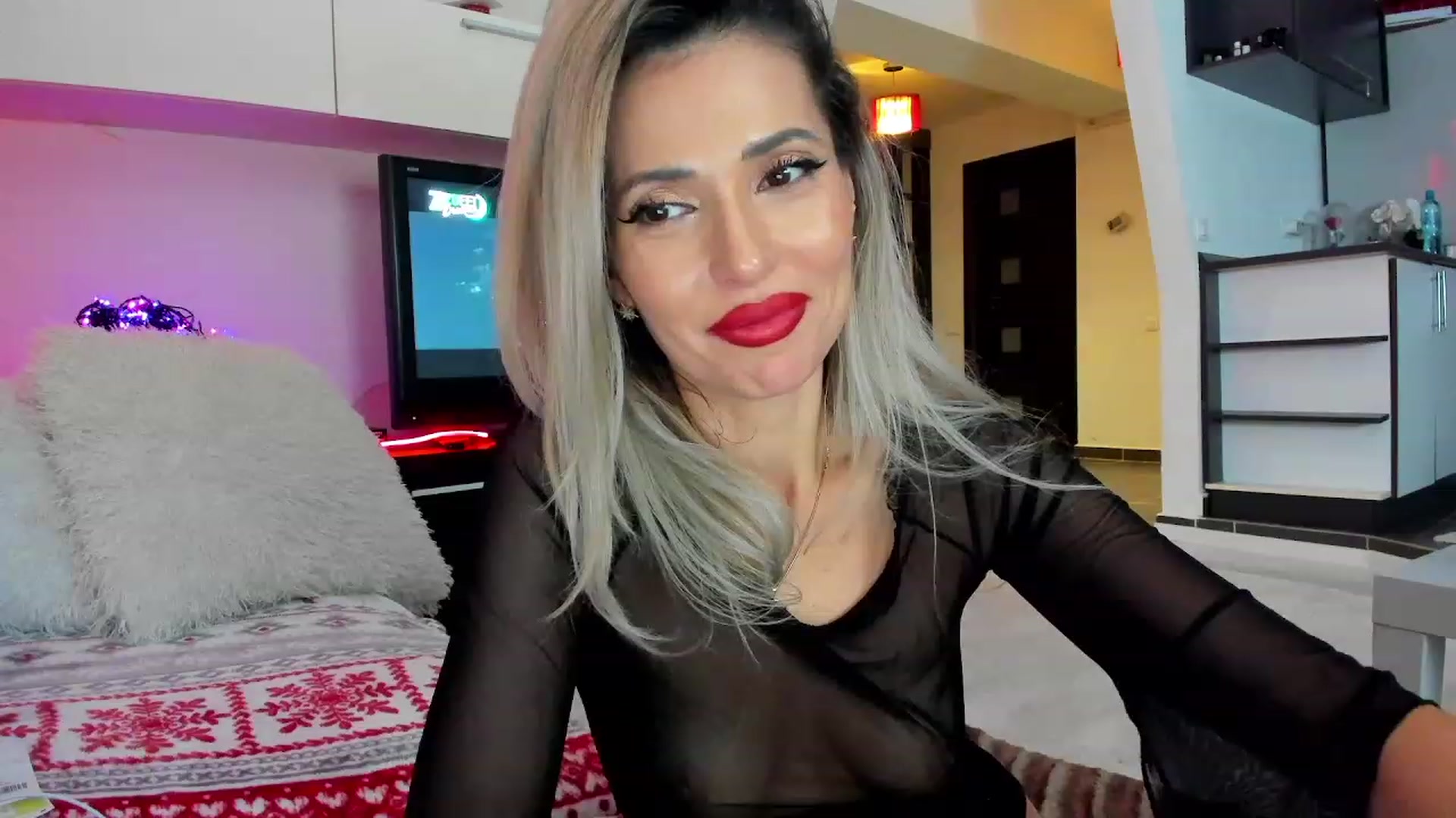 Gallery image thumbnail from Horny4Santa's myfreecams stream on, 12/19/2023, 02:51 image 18 of 20