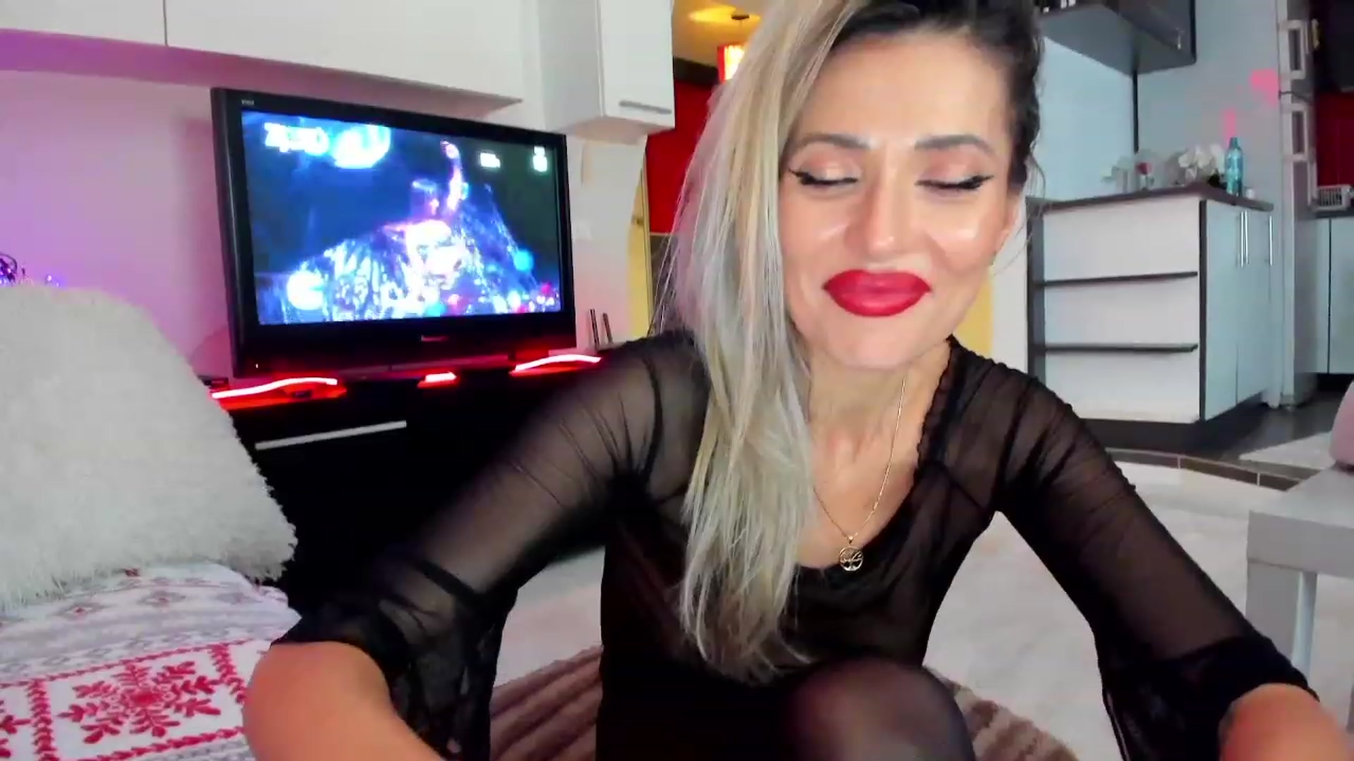Gallery image thumbnail from Horny4Santa's myfreecams stream on, 12/19/2023, 02:51 image 3 of 20