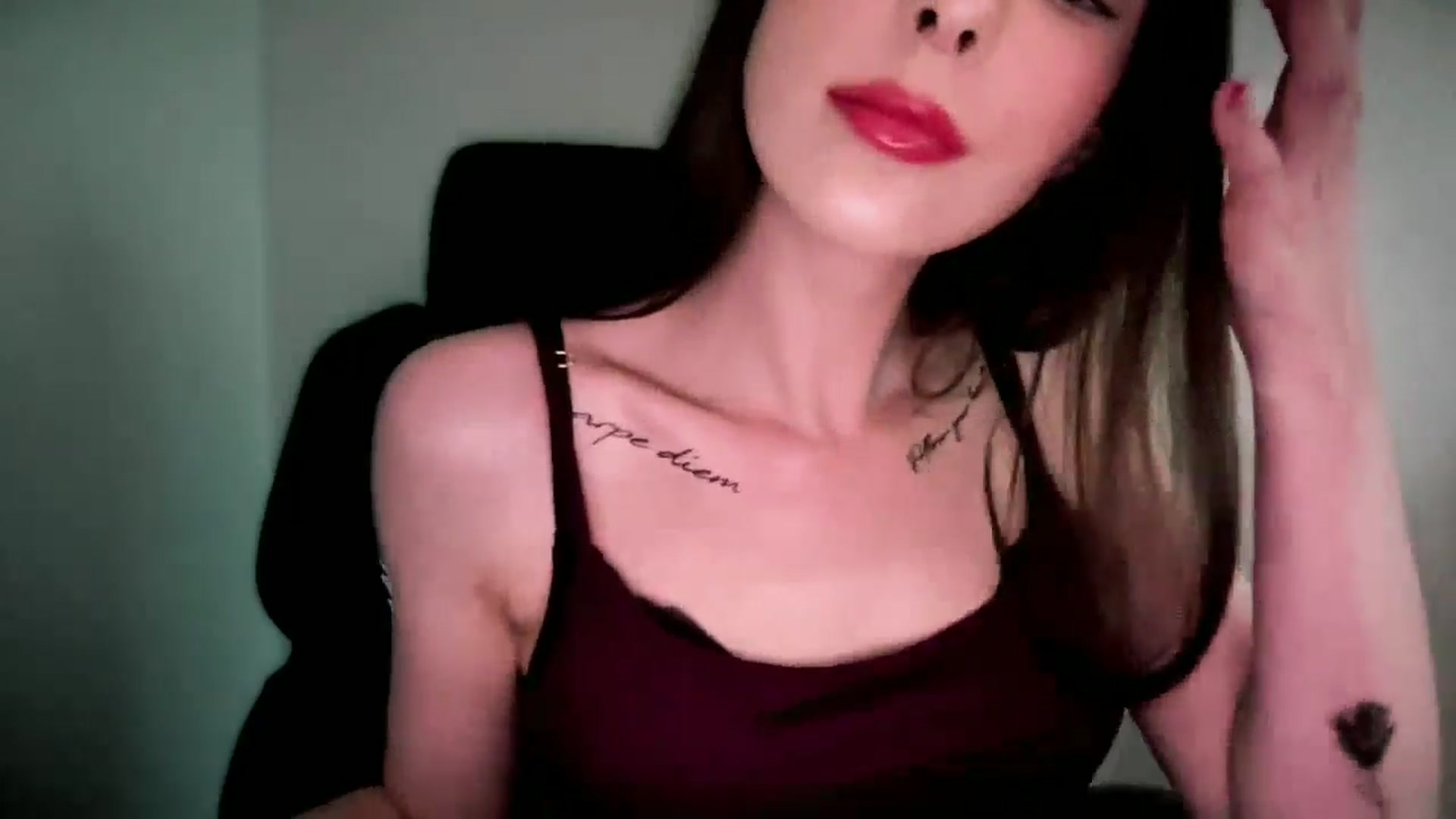 Gallery image thumbnail from HornyHailey's myfreecams stream on, 05/27/2024, 14:47 image 16 of 20