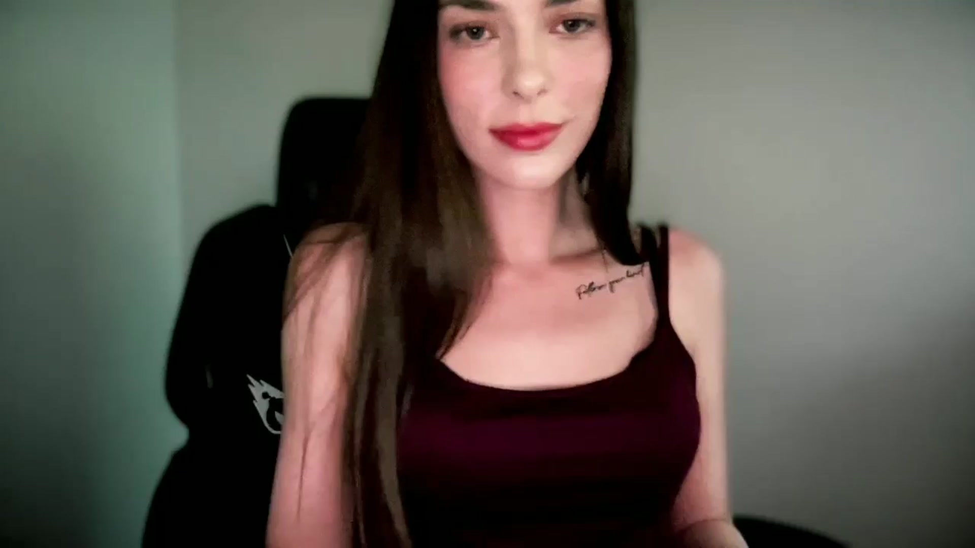 Gallery image thumbnail from HornyHailey's myfreecams stream on, 05/27/2024, 14:47 image 13 of 20